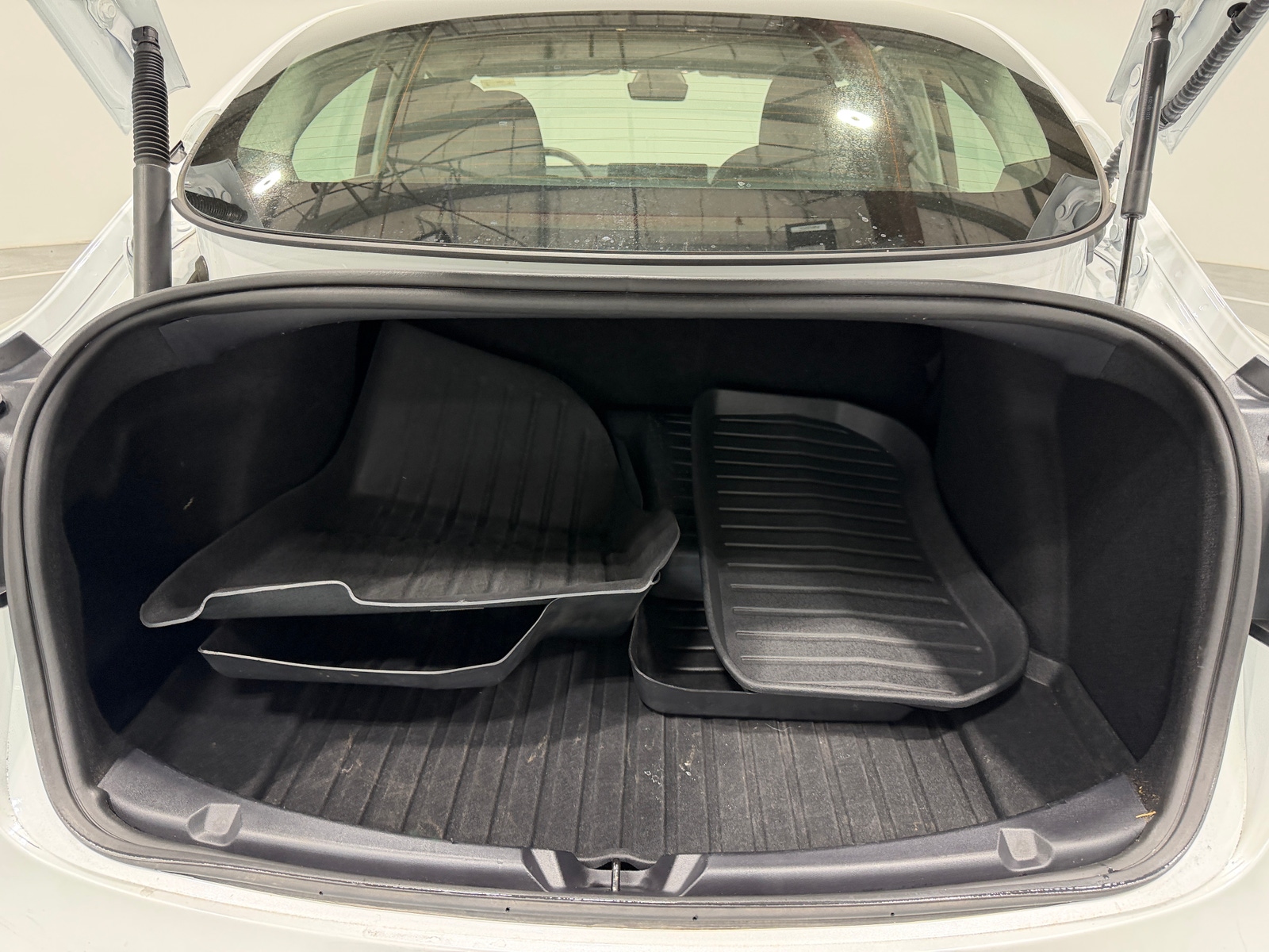 Thumbnail: 2023 Tesla Model 3 - 6