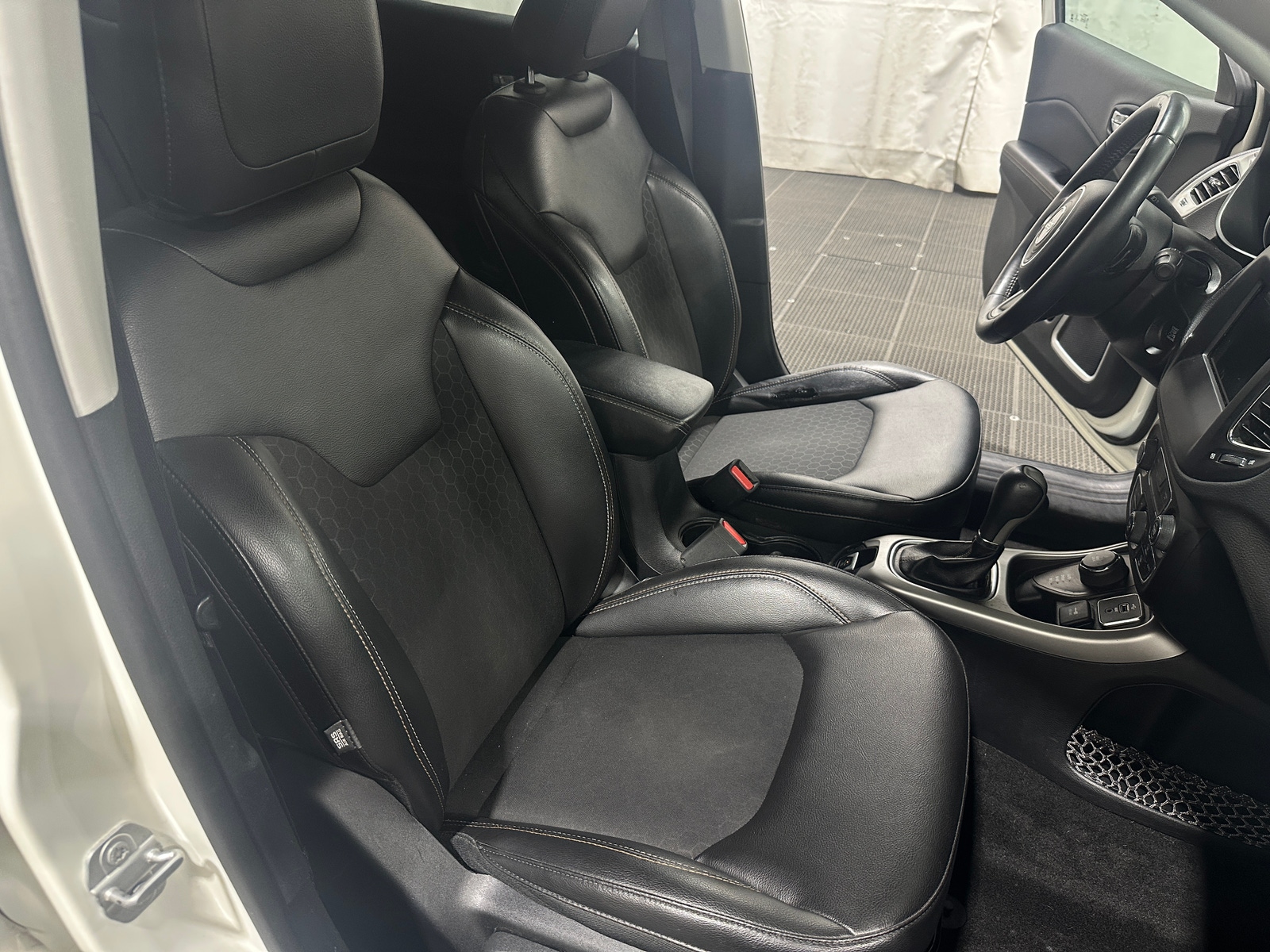 Thumbnail: 2018 Jeep Compass - 2