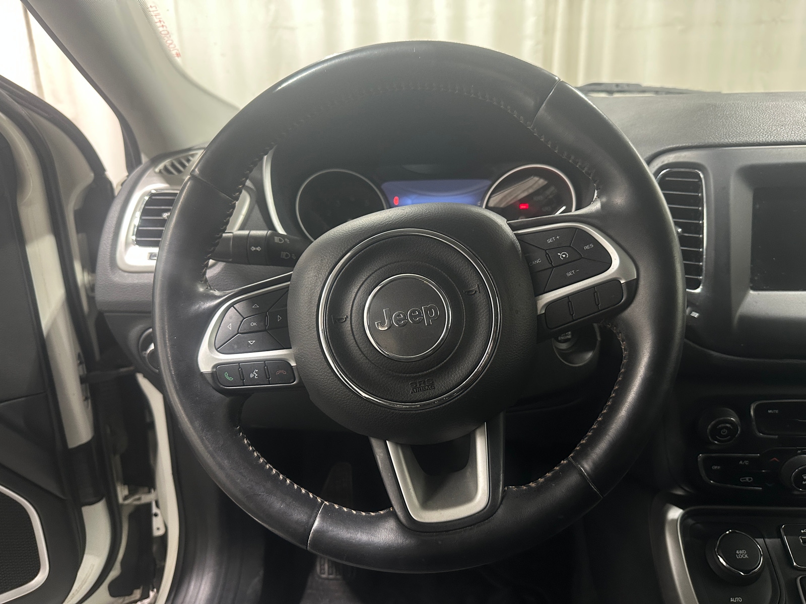Thumbnail: 2018 Jeep Compass - 5