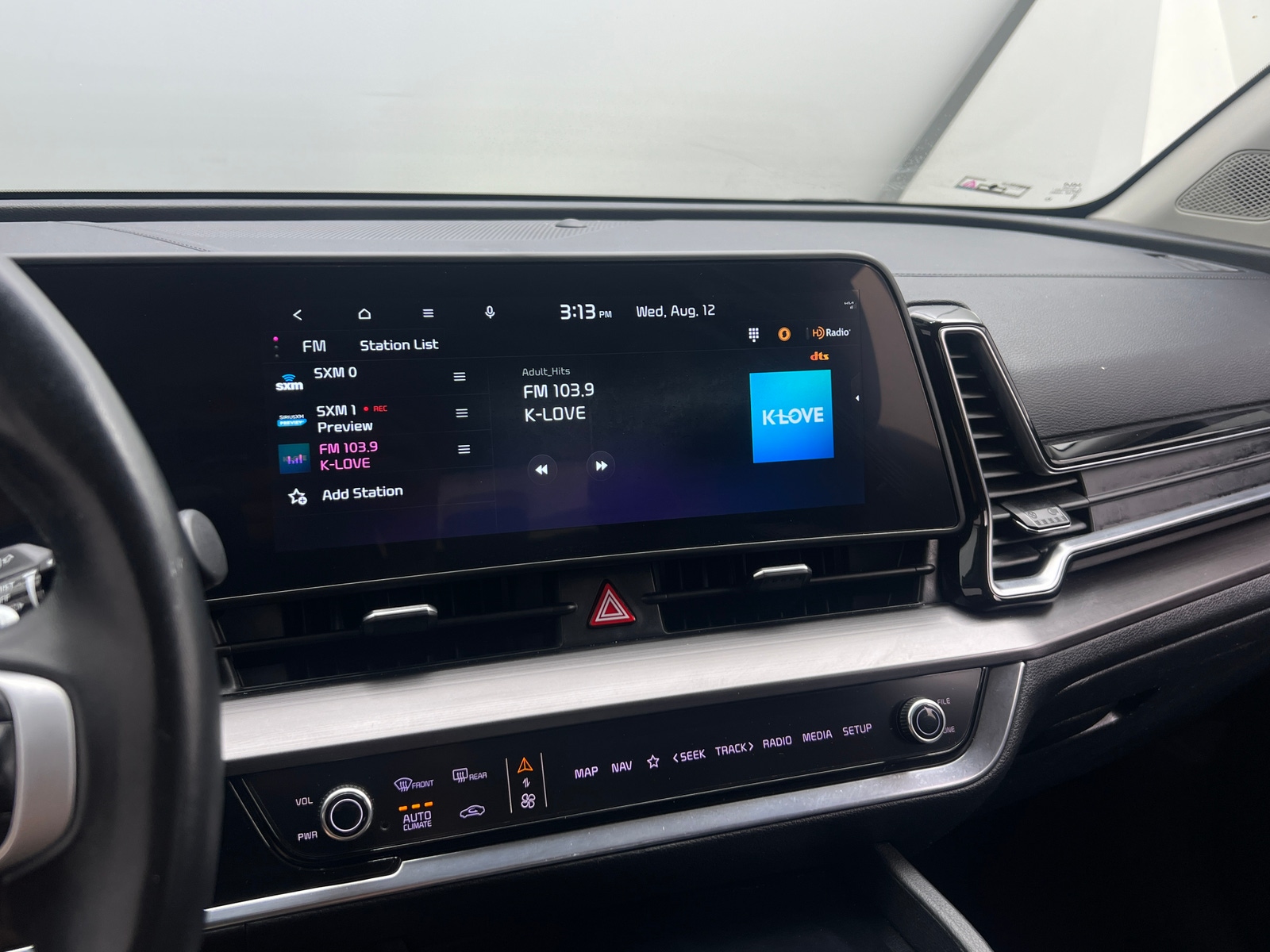 Thumbnail: 2023 Kia Sportage - 3