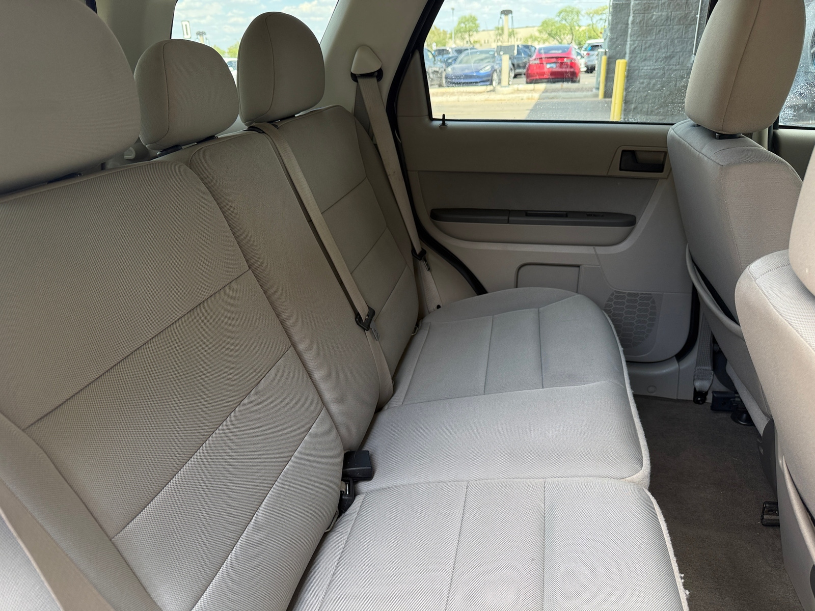 Thumbnail: 2010 Ford Escape - 6