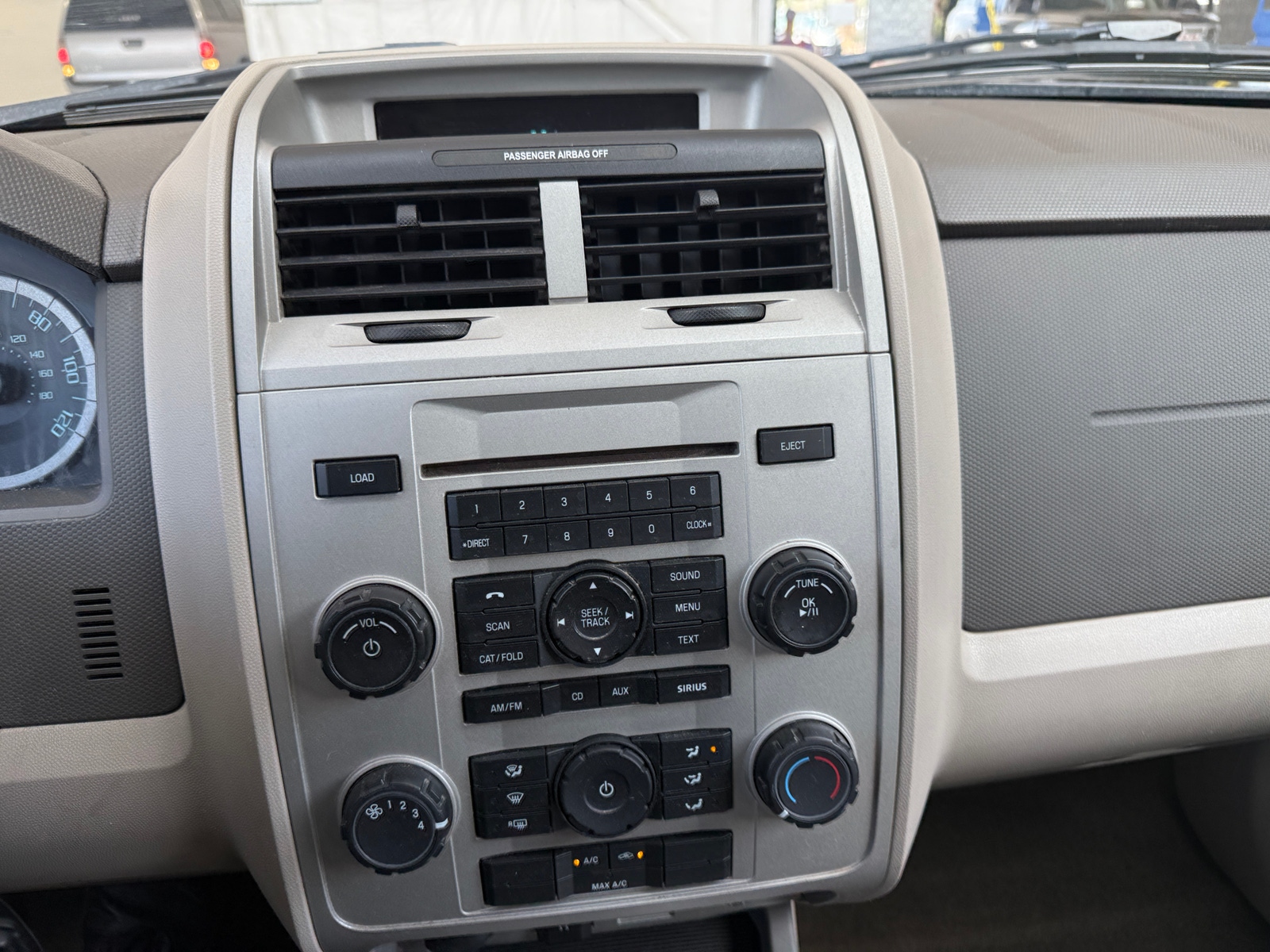 Thumbnail: 2010 Ford Escape - 4
