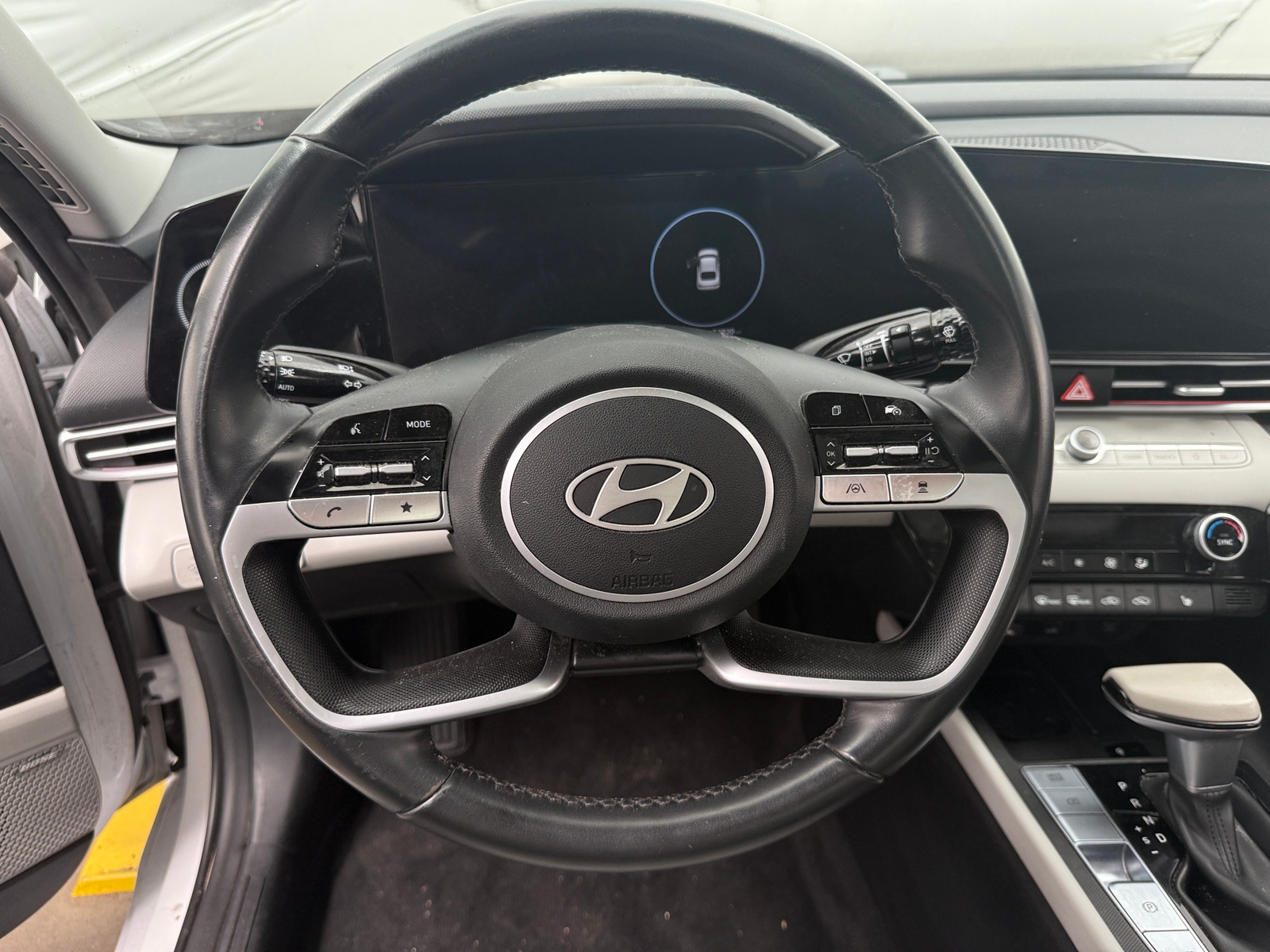 Thumbnail: 2025 Hyundai Elantra - 4