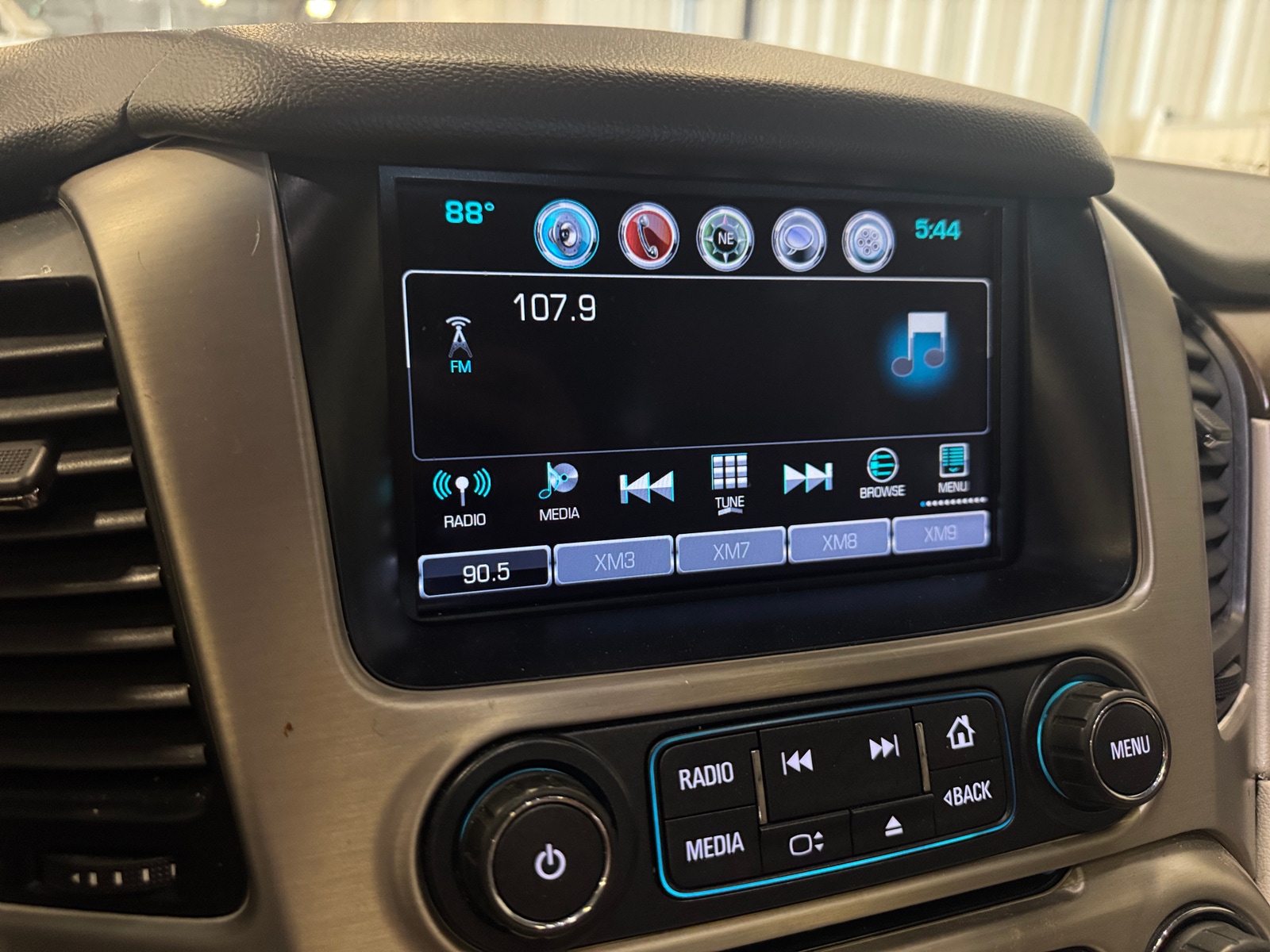 Thumbnail: 2019 GMC Yukon - 3