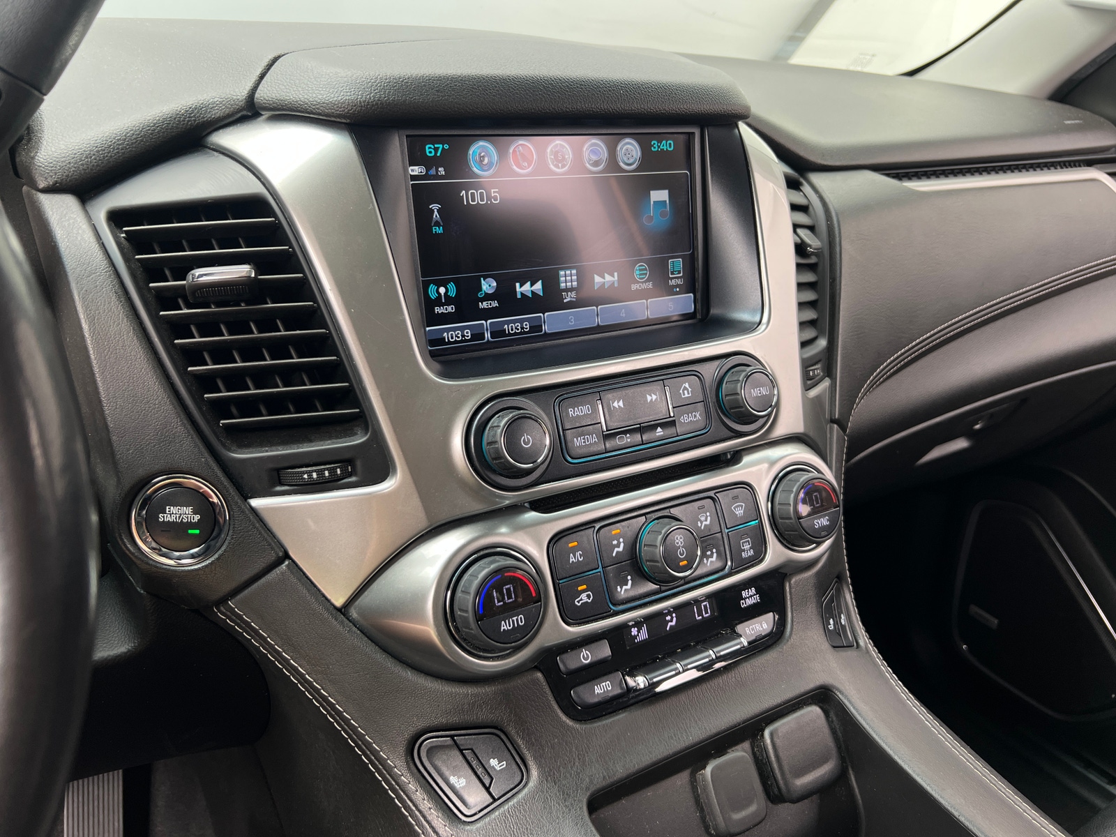 Thumbnail: 2019 Chevrolet Suburban - 3
