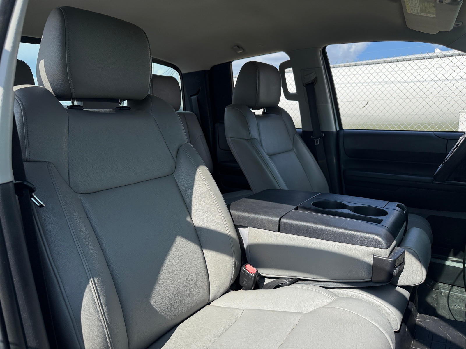 Thumbnail: 2016 Toyota Tundra - 2