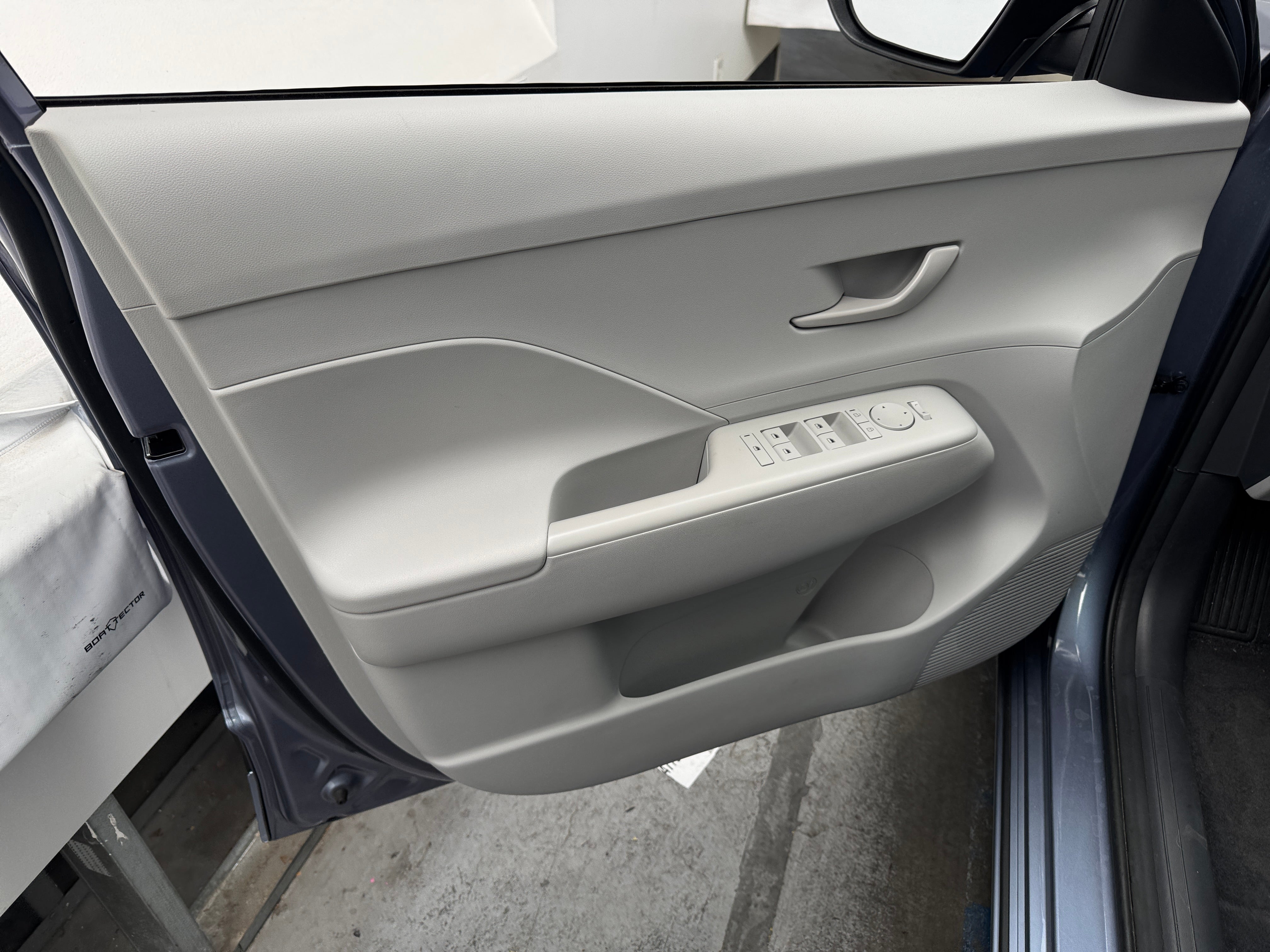 Used 2024 Hyundai Kona EV SEL with VIN KM8HC3A6XRU014536 for sale in Oak Creek, WI