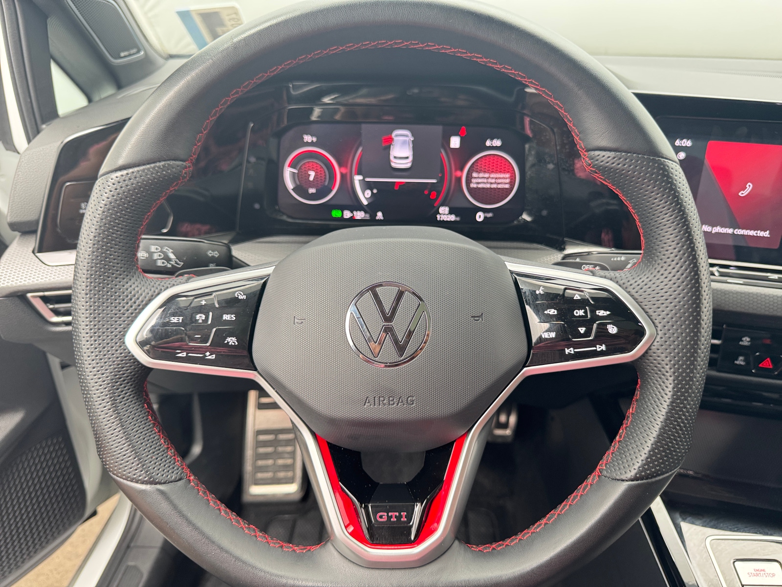 Thumbnail: 2024 Volkswagen Golf - 4
