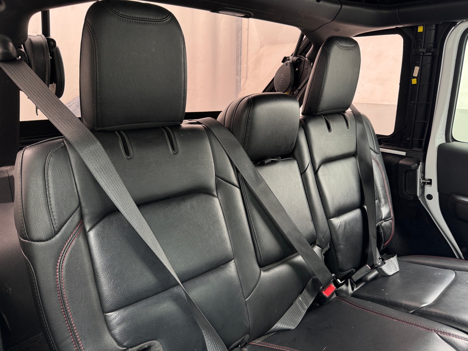 Thumbnail: 2019 Jeep Wrangler - 5