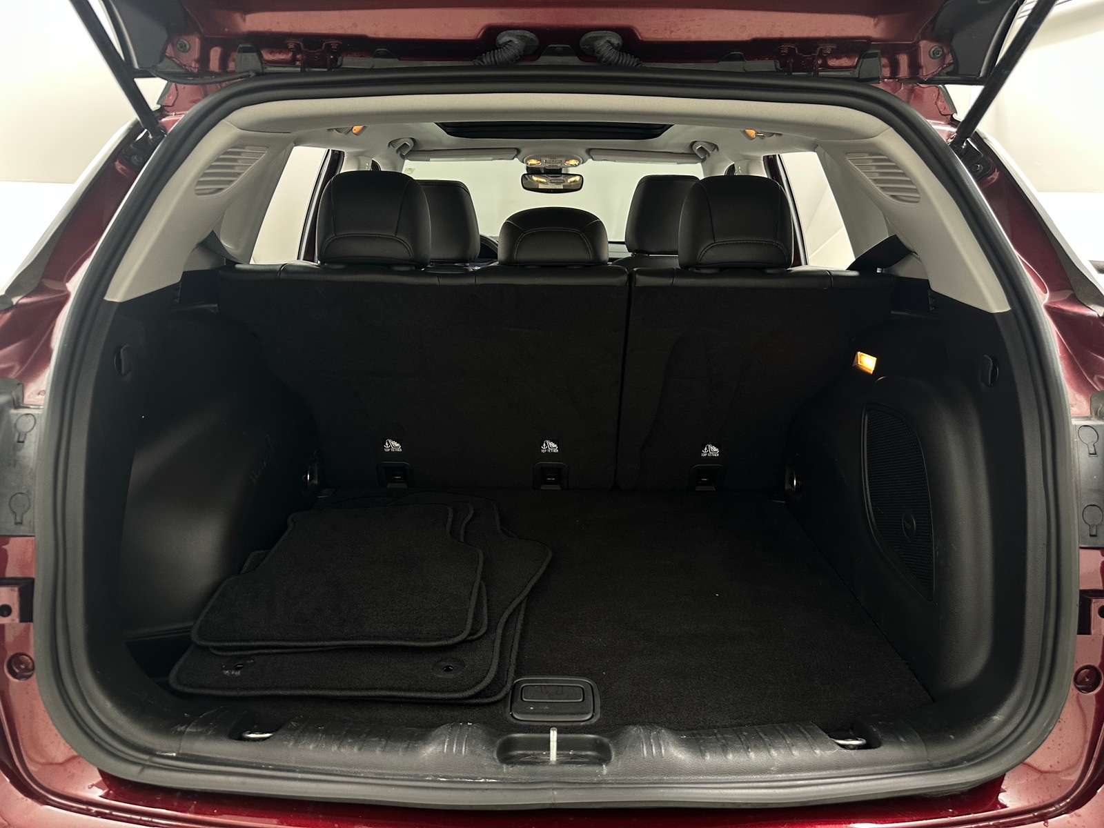 Thumbnail: 2022 Jeep Compass - 6