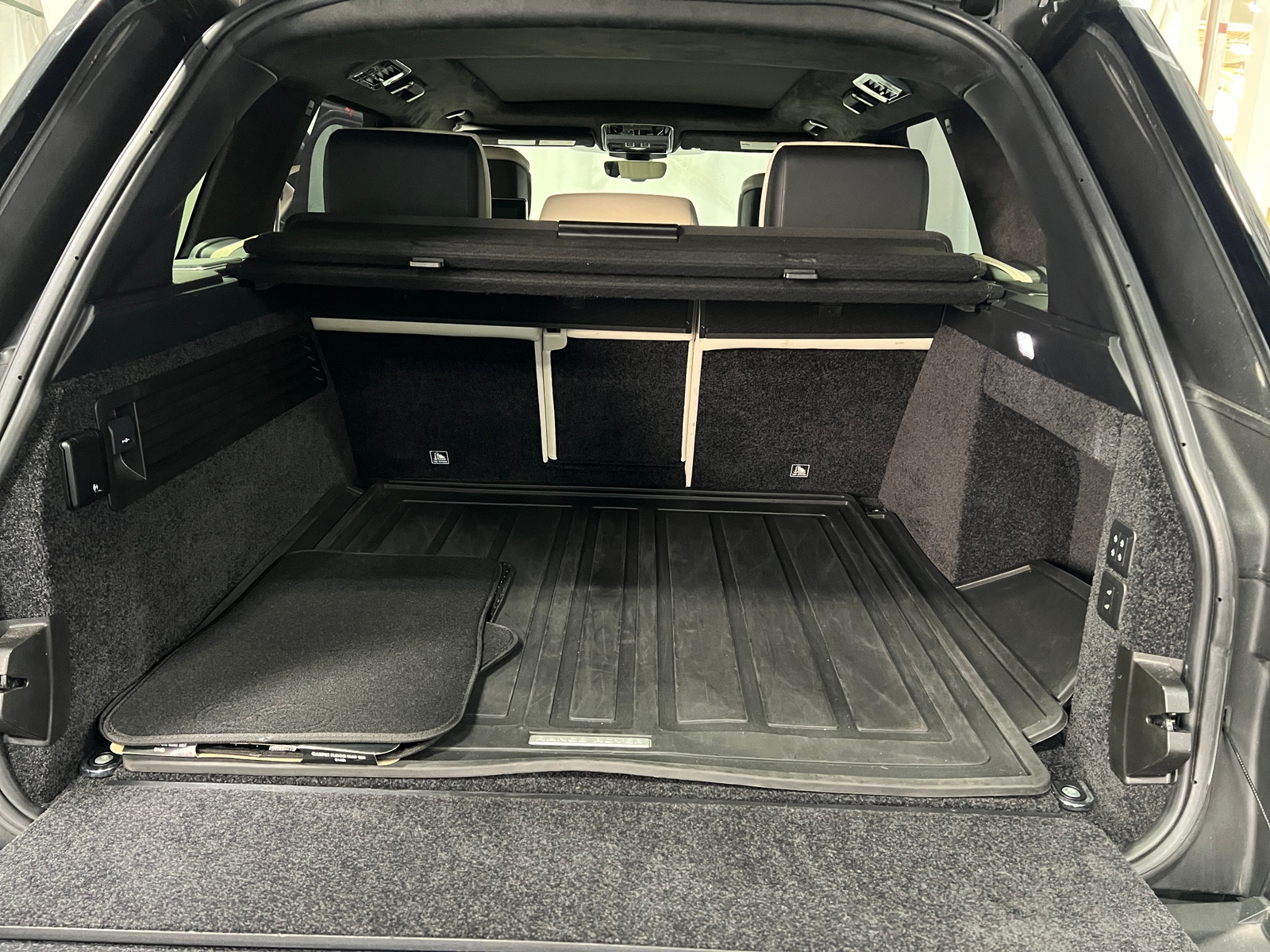 Thumbnail: 2018 Land Rover Range Rover - 6