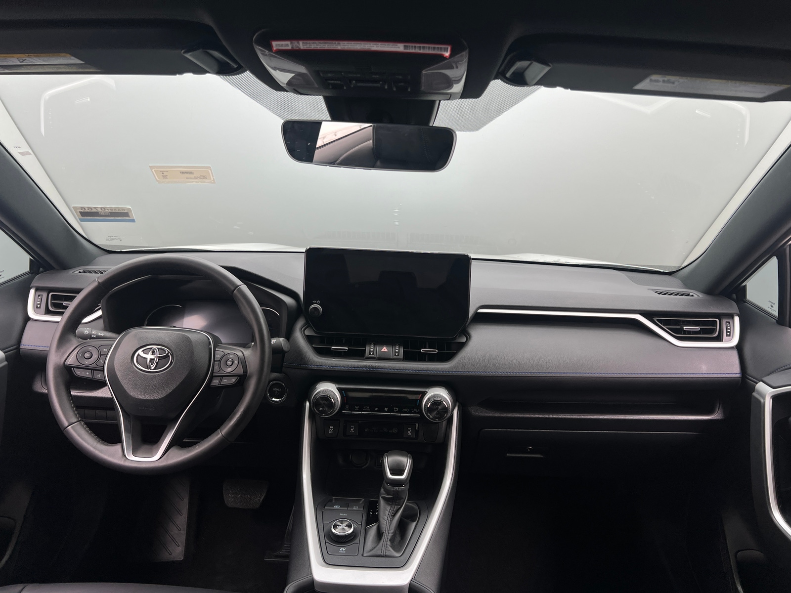 Thumbnail: 2025 Toyota RAV4 - 3