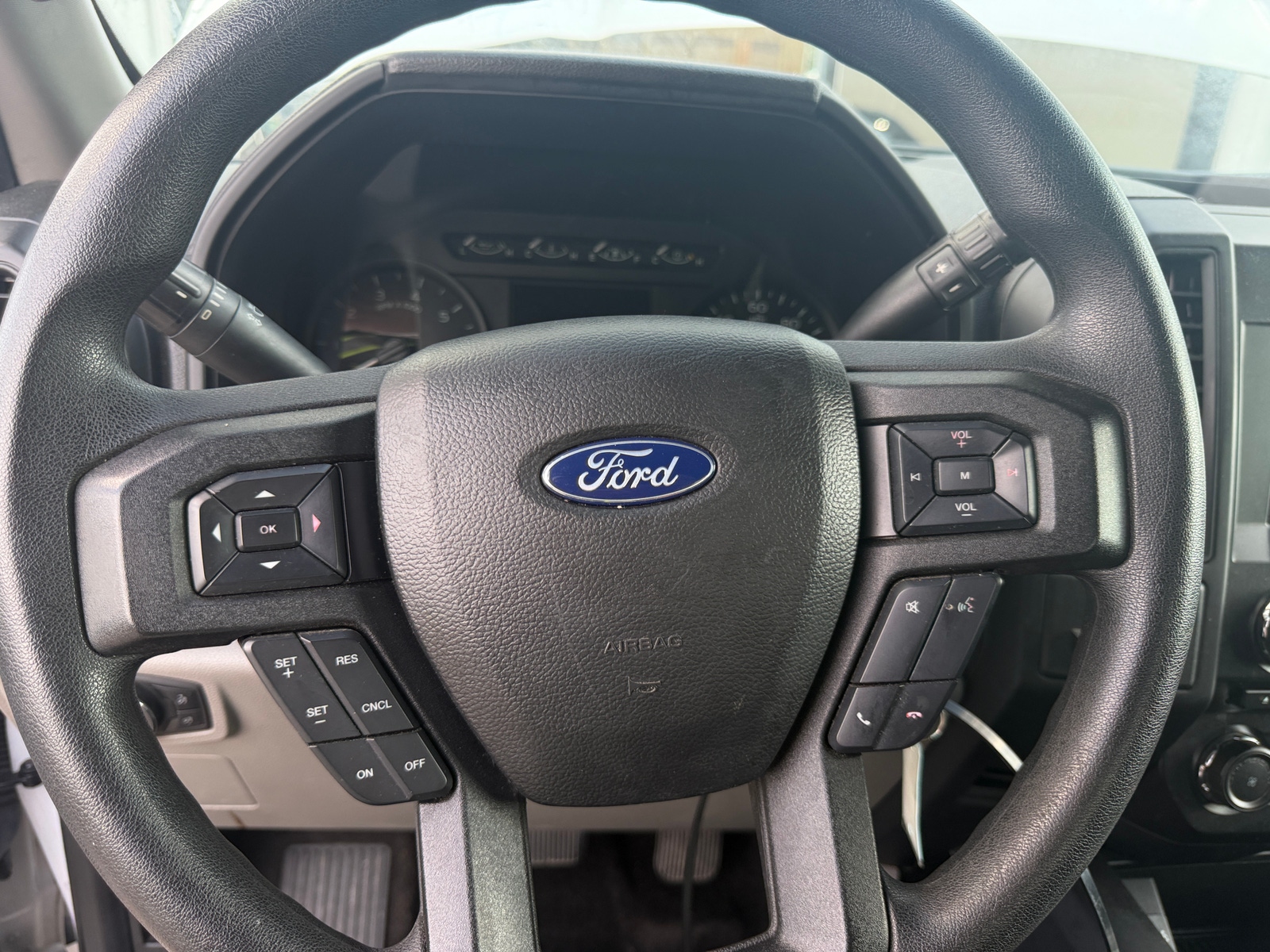 Thumbnail: 2018 Ford Econoline - 5