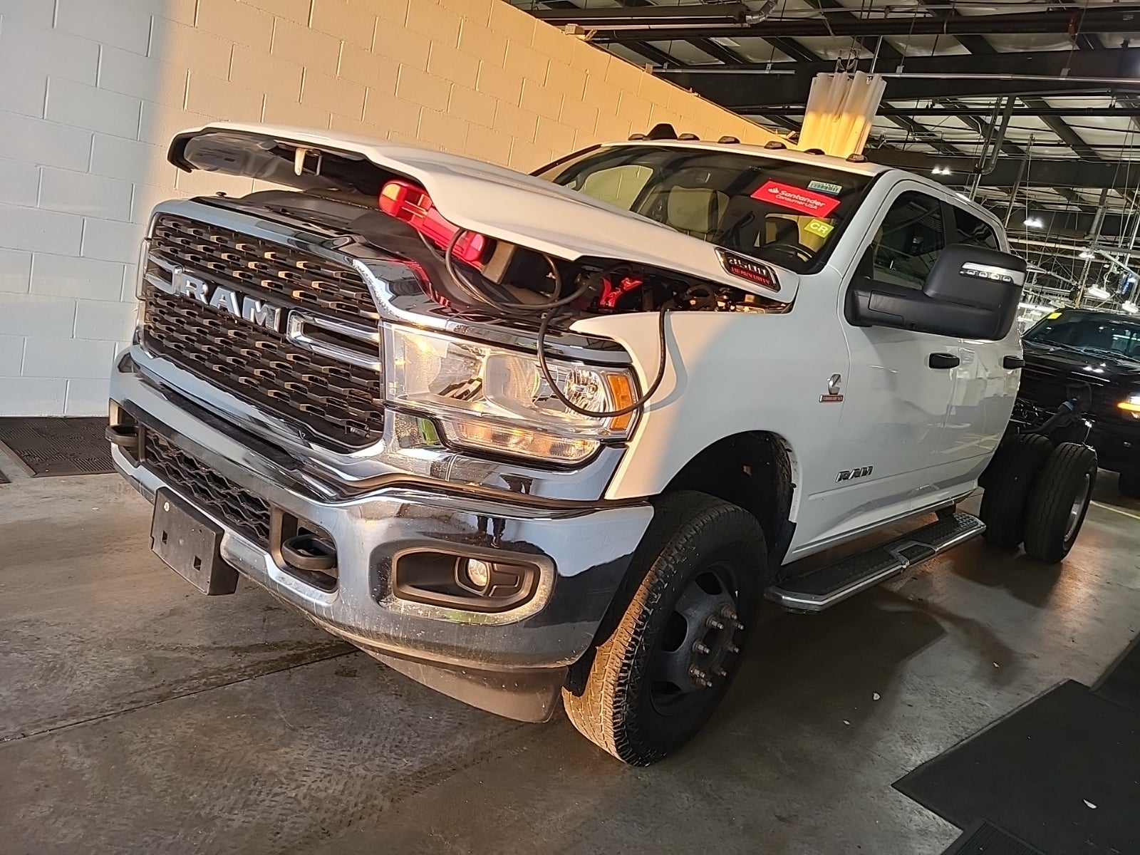 2024 Ram 3500 Big Horn 4x4 Crew Cab 8' Box