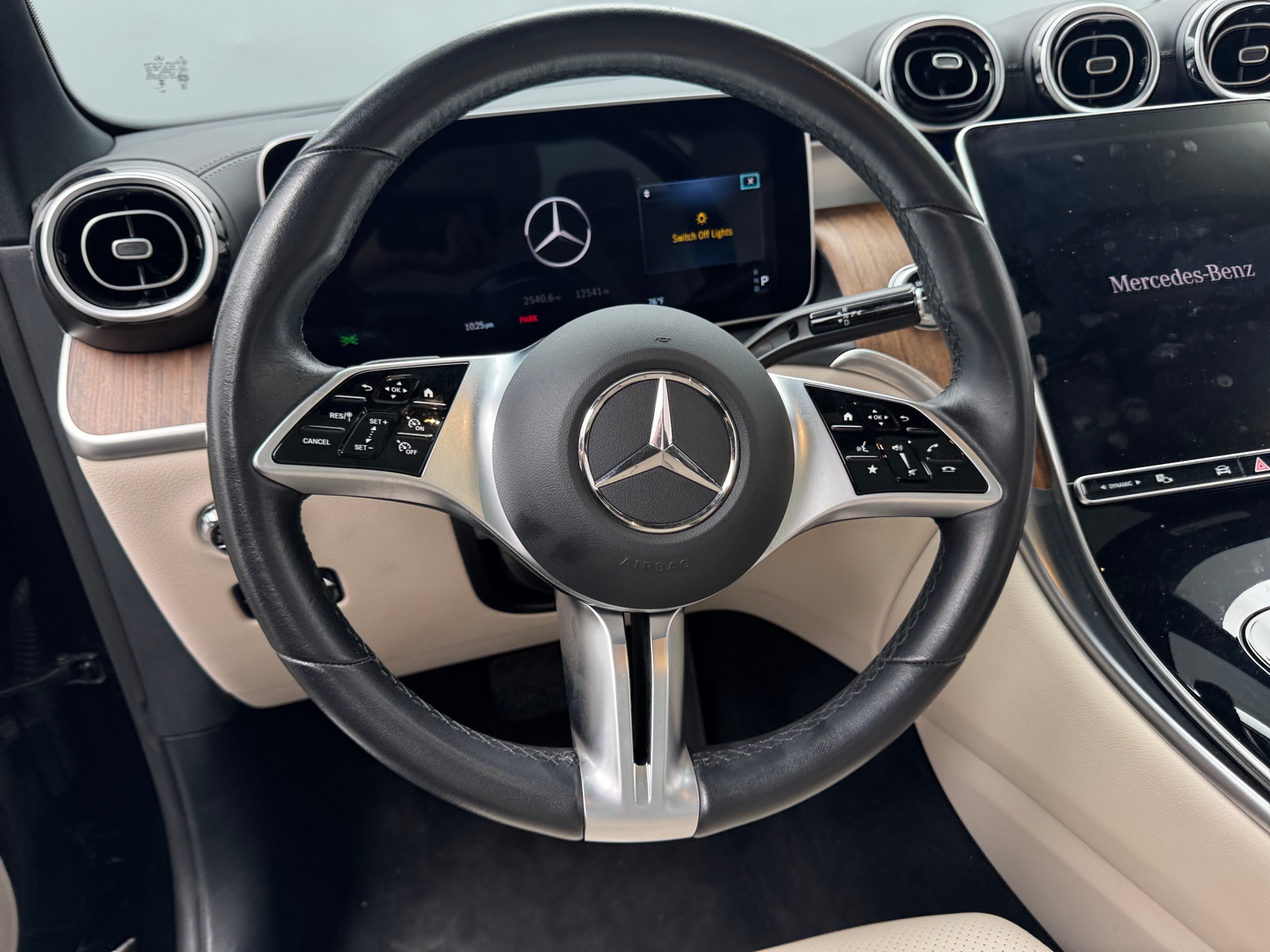 Thumbnail: 2024 Mercedes-Benz GLC - 4
