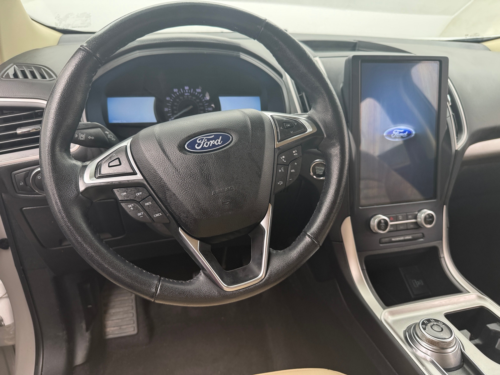Thumbnail: 2023 Ford Edge - 4
