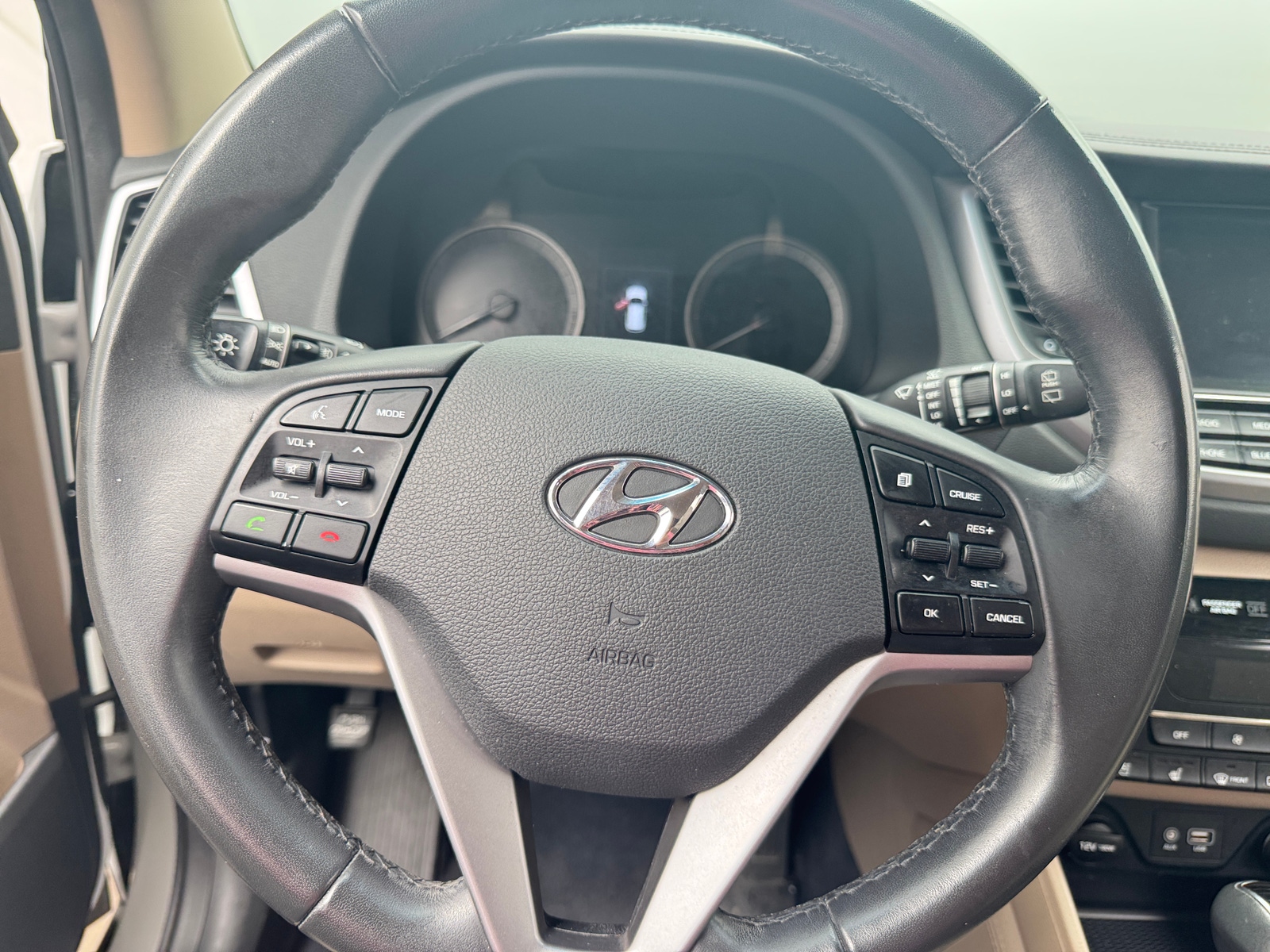 Thumbnail: 2017 Hyundai Tucson - 5