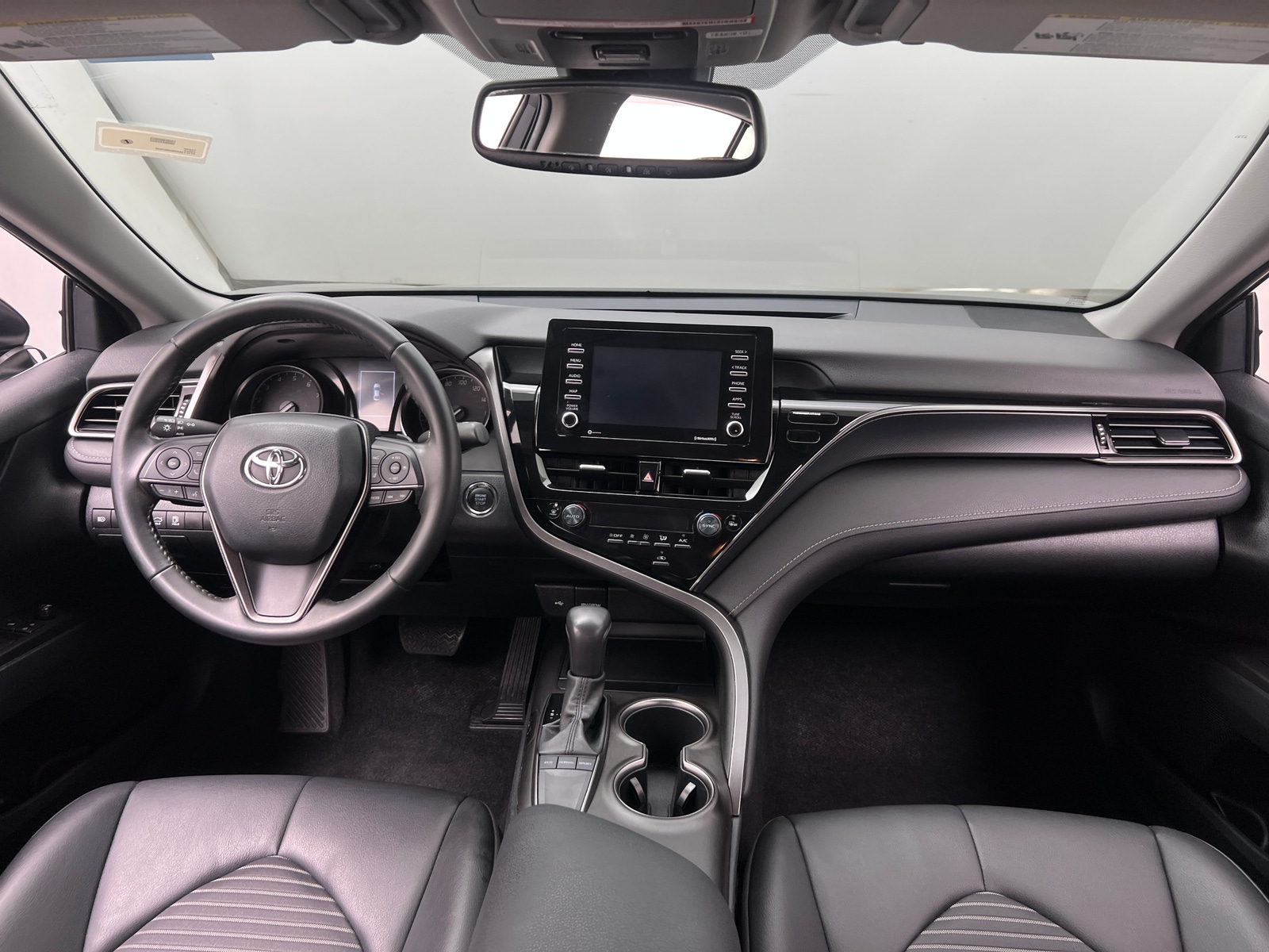 Thumbnail: 2022 Toyota Camry - 3
