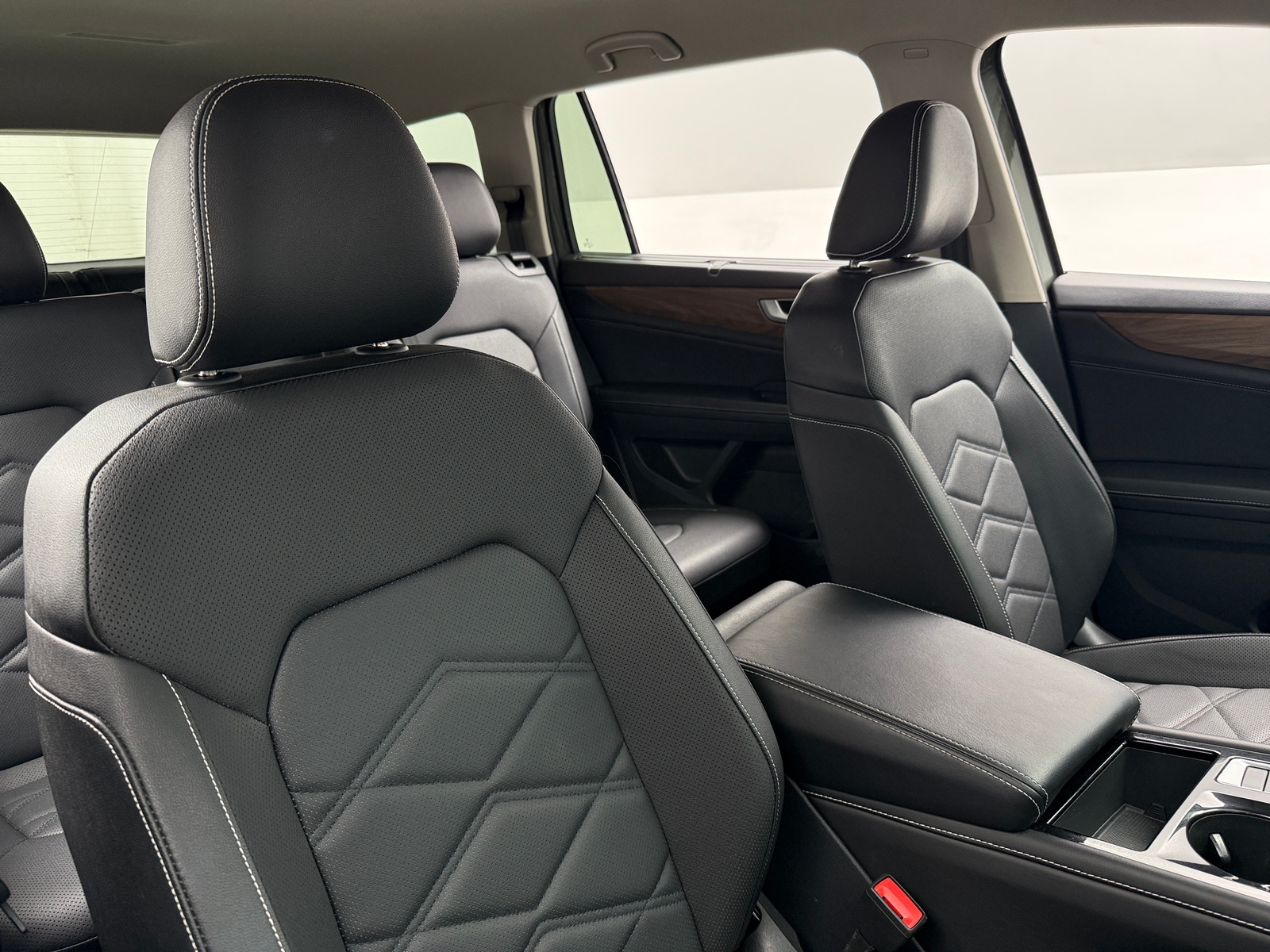 Thumbnail: 2026 Volkswagen Atlas - 2