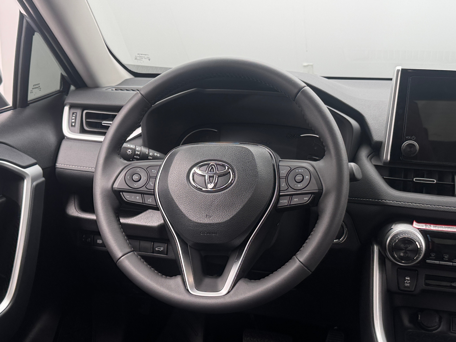 Thumbnail: 2025 Toyota RAV4 - 4