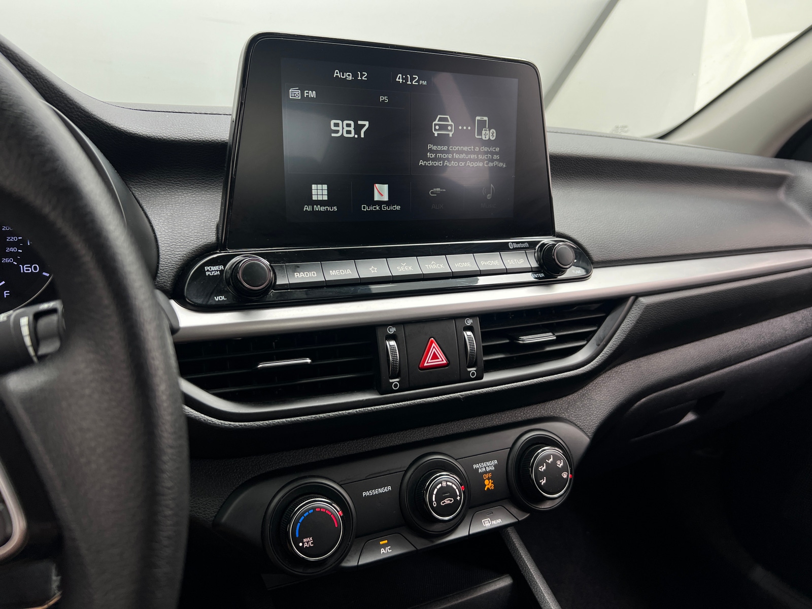 Thumbnail: 2020 Kia Forte - 4