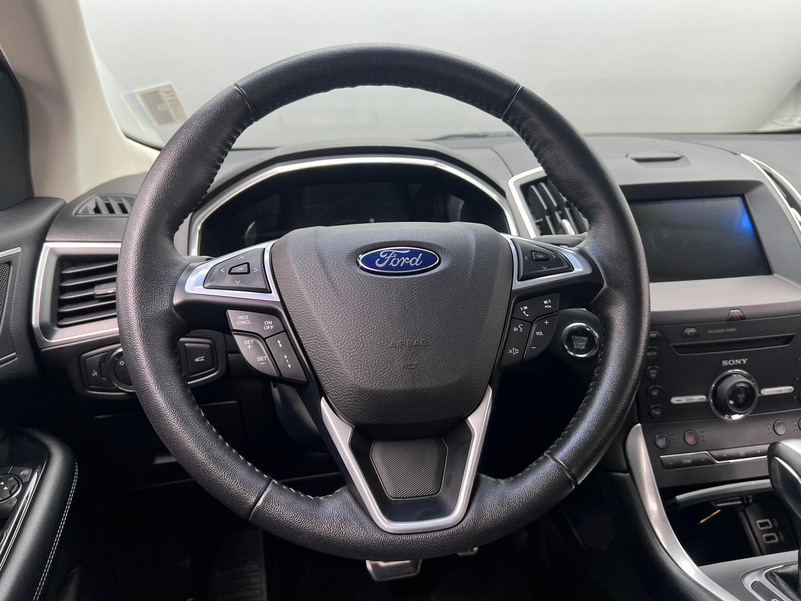 Thumbnail: 2016 Ford Edge - 4