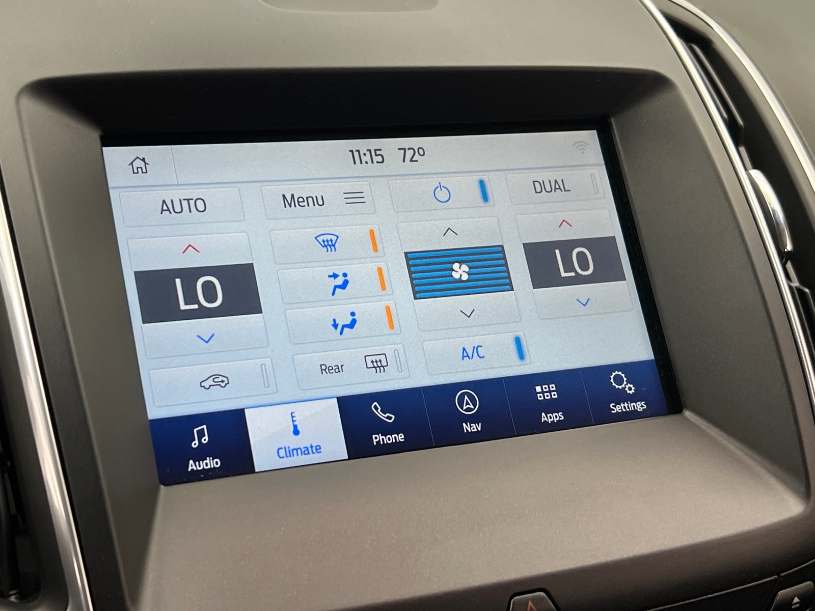 Thumbnail: 2016 Ford Edge - 3