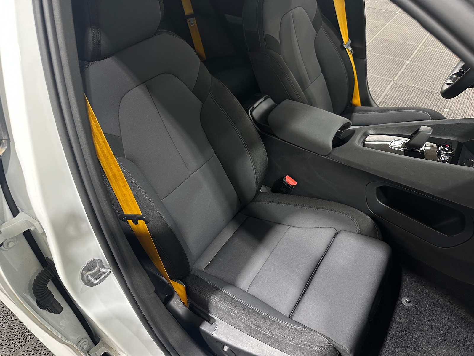Thumbnail: 2024 Polestar 2 - 2