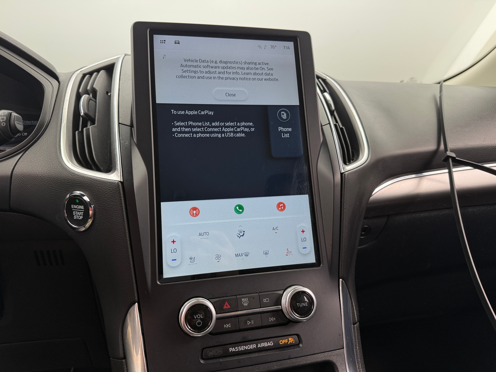 Thumbnail: 2022 Ford Edge - 3