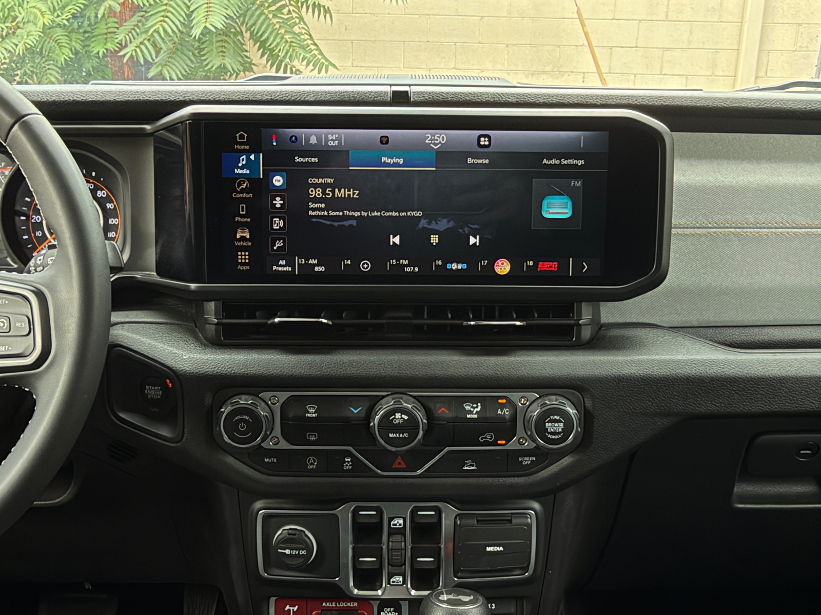 Thumbnail: 2025 Jeep Wrangler - 4