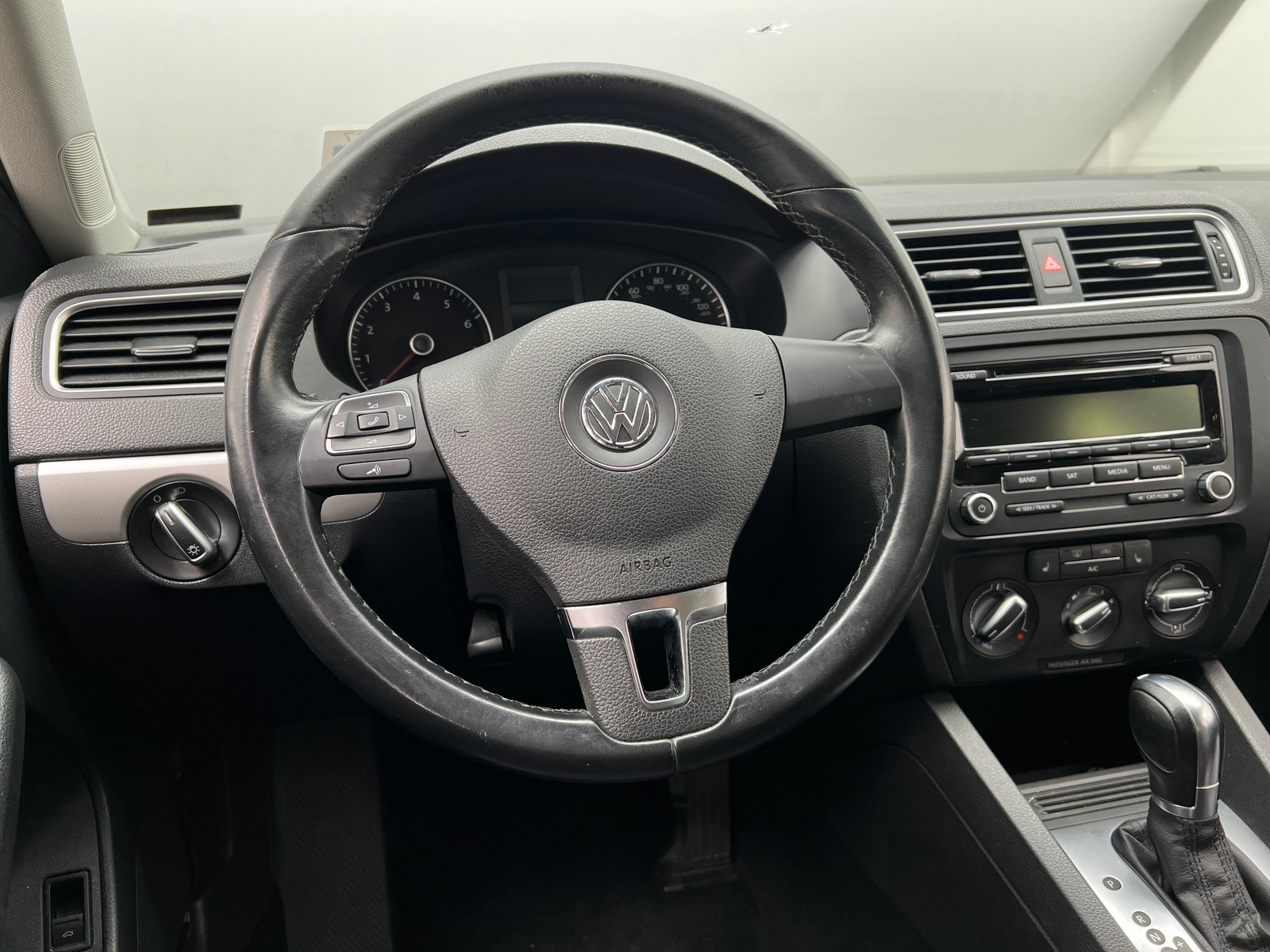 Thumbnail: 2014 Volkswagen Jetta - 5