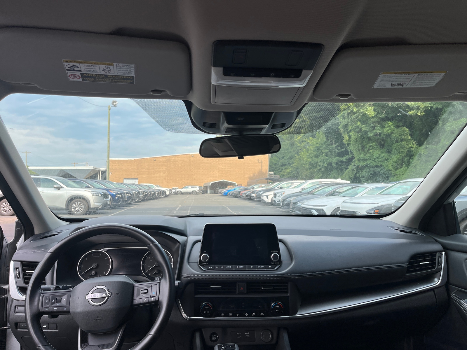 Thumbnail: 2025 Nissan Rogue - 3