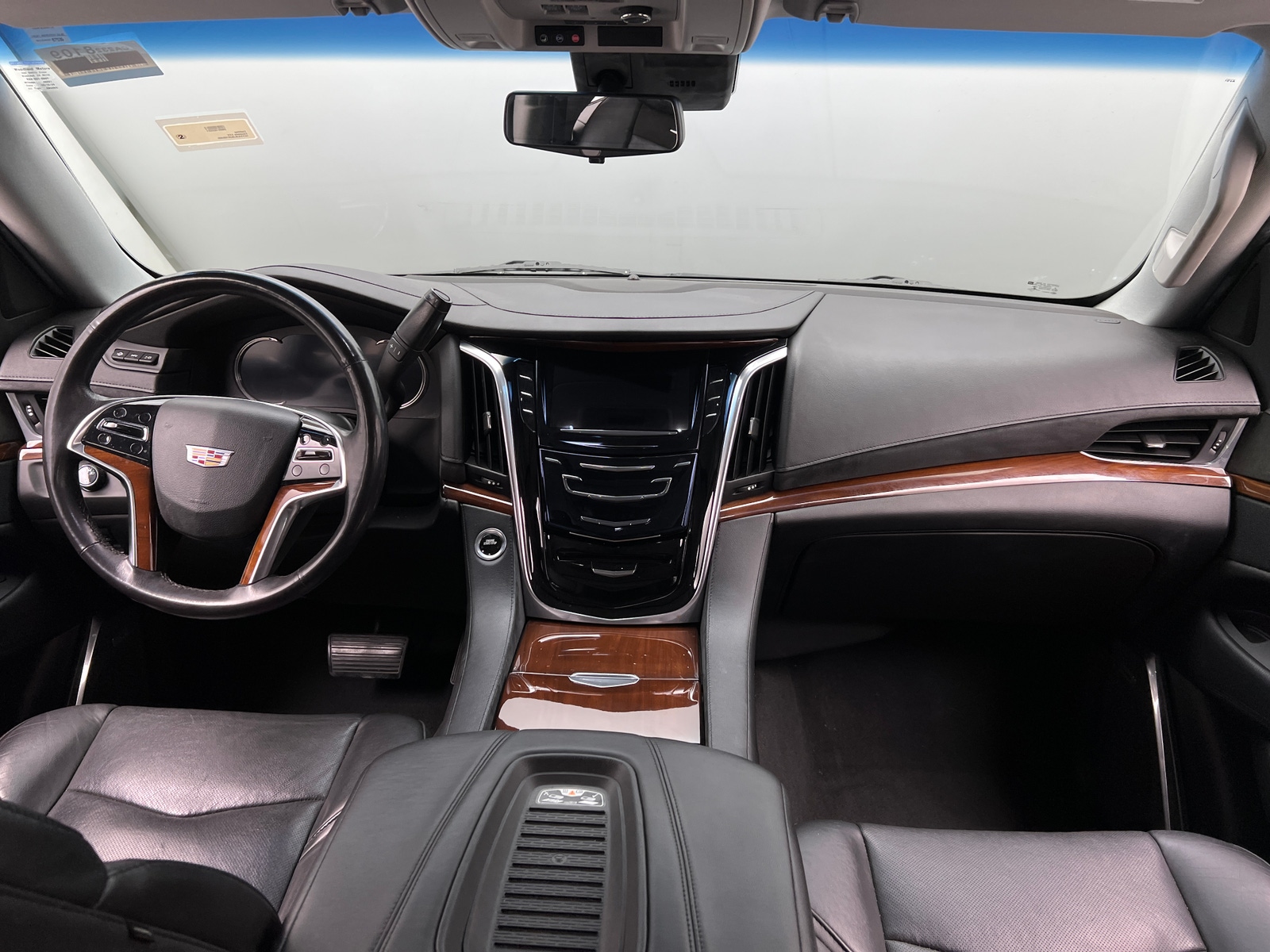 Thumbnail: 2018 Cadillac Escalade - 2