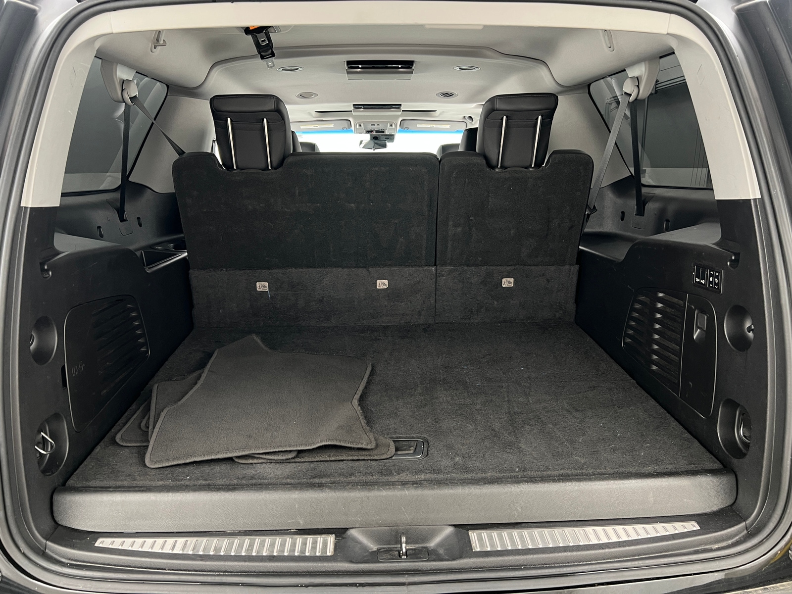 Thumbnail: 2018 Cadillac Escalade - 6