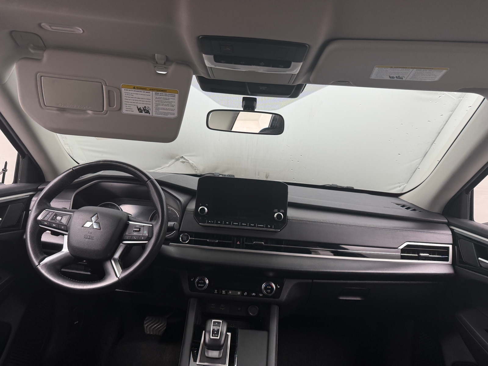 Thumbnail: 2024 Mitsubishi Outlander - 2