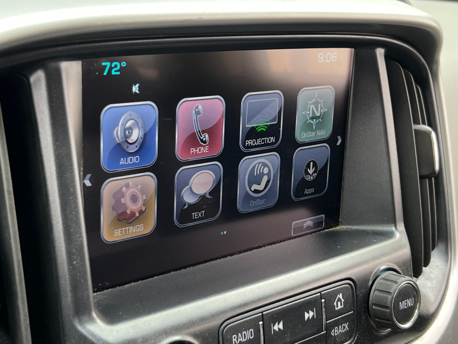 Thumbnail: 2017 Chevrolet Colorado - 3