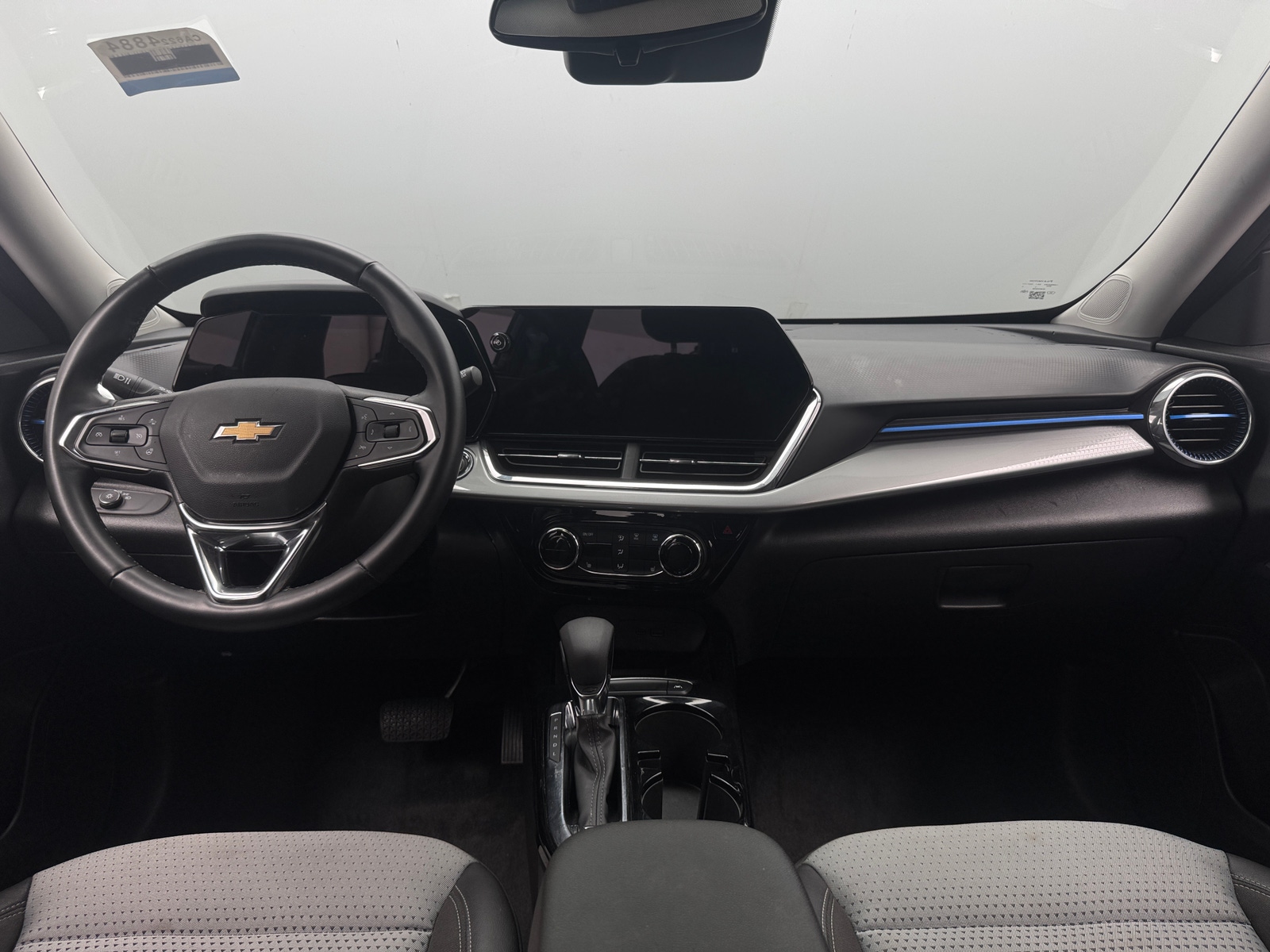 Thumbnail: 2025 Chevrolet Trax - 2