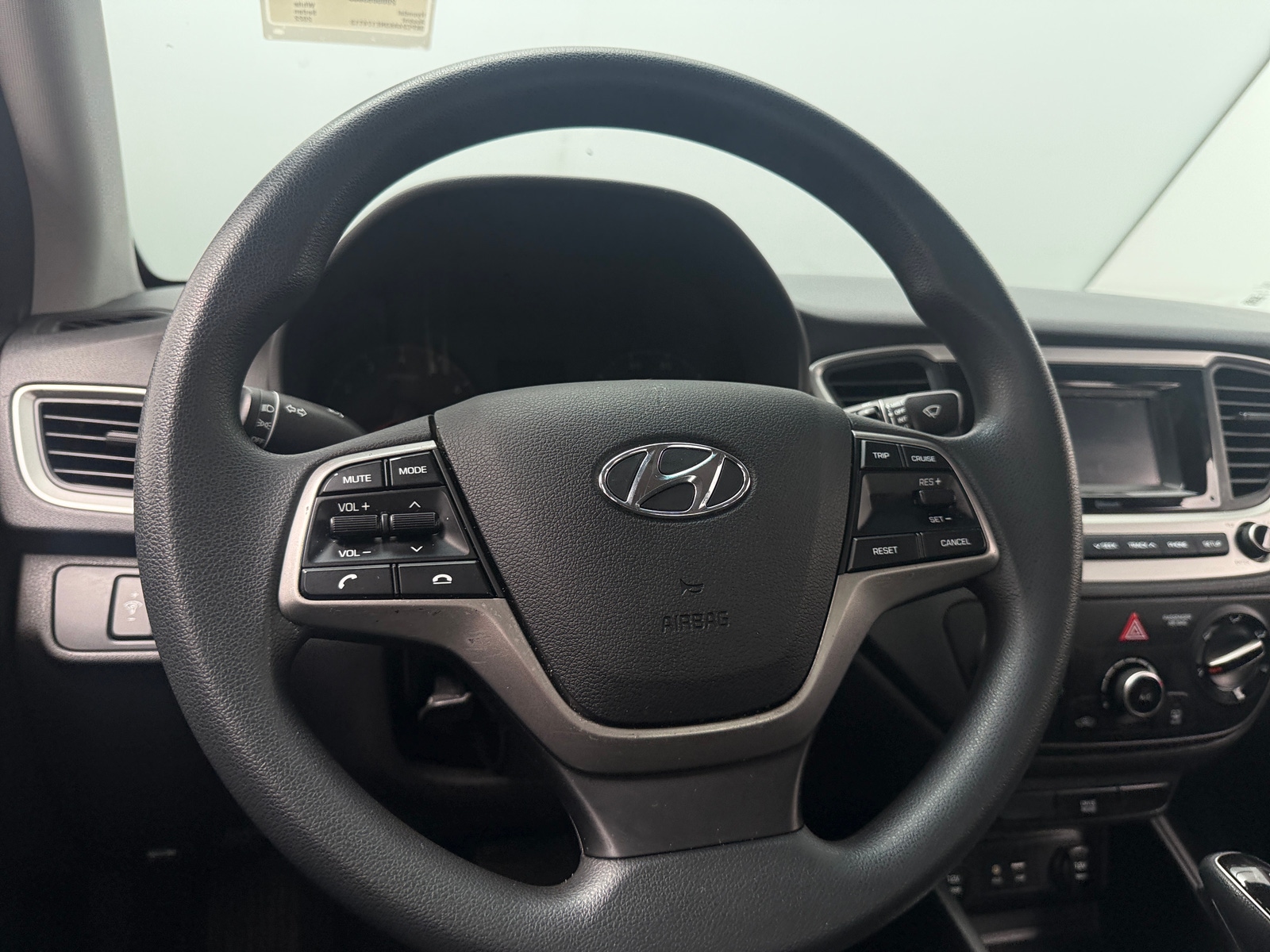 Thumbnail: 2022 Hyundai Accent - 5