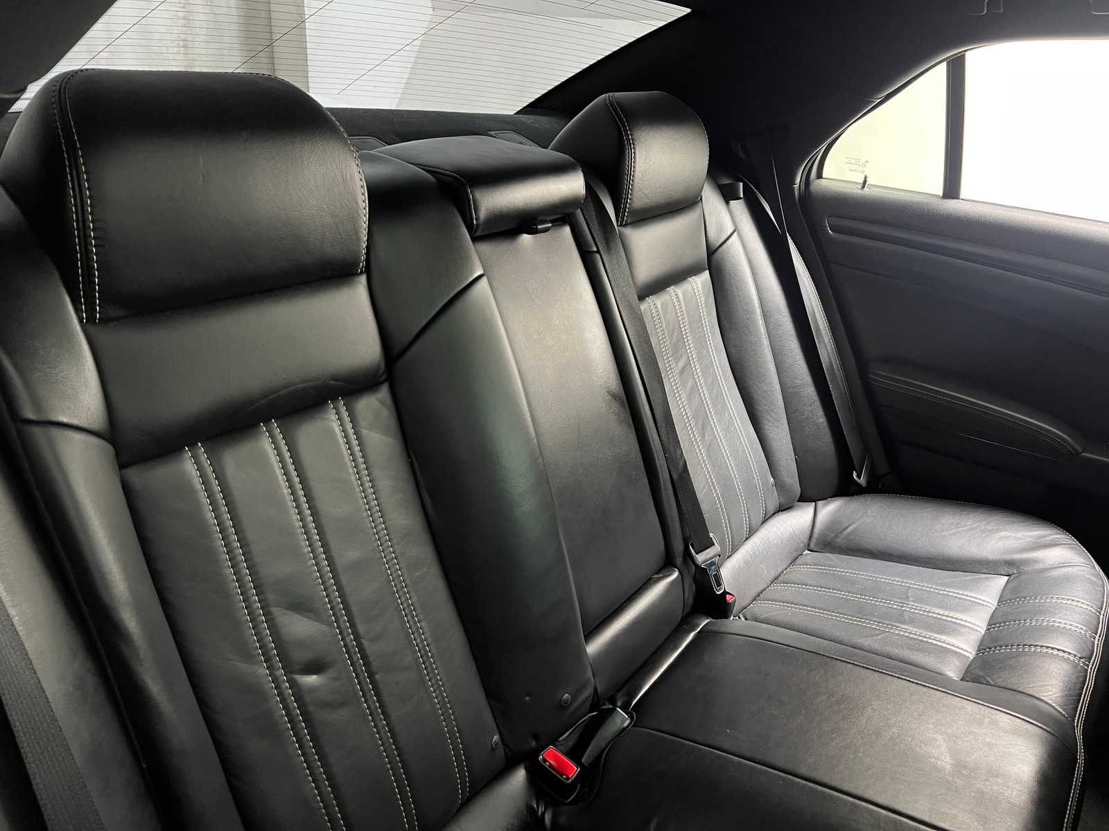Thumbnail: 2016 Chrysler 300 - 5