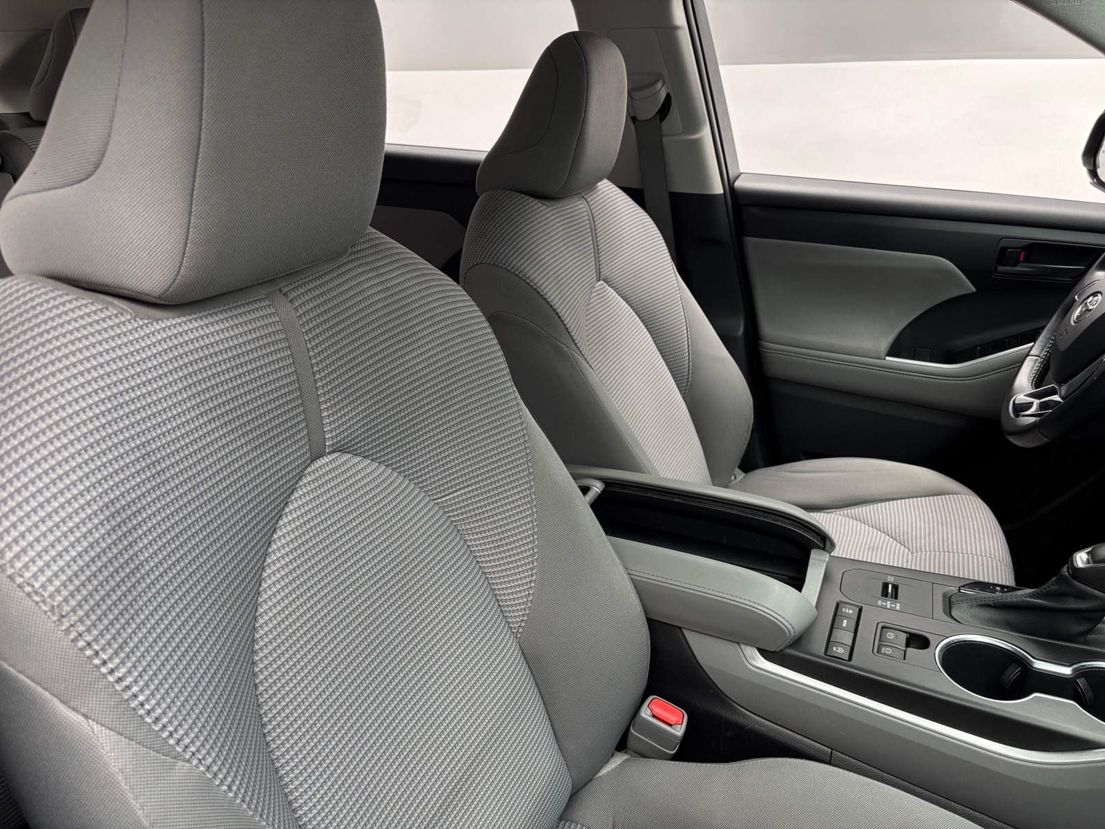 Thumbnail: 2021 Toyota Highlander - 2