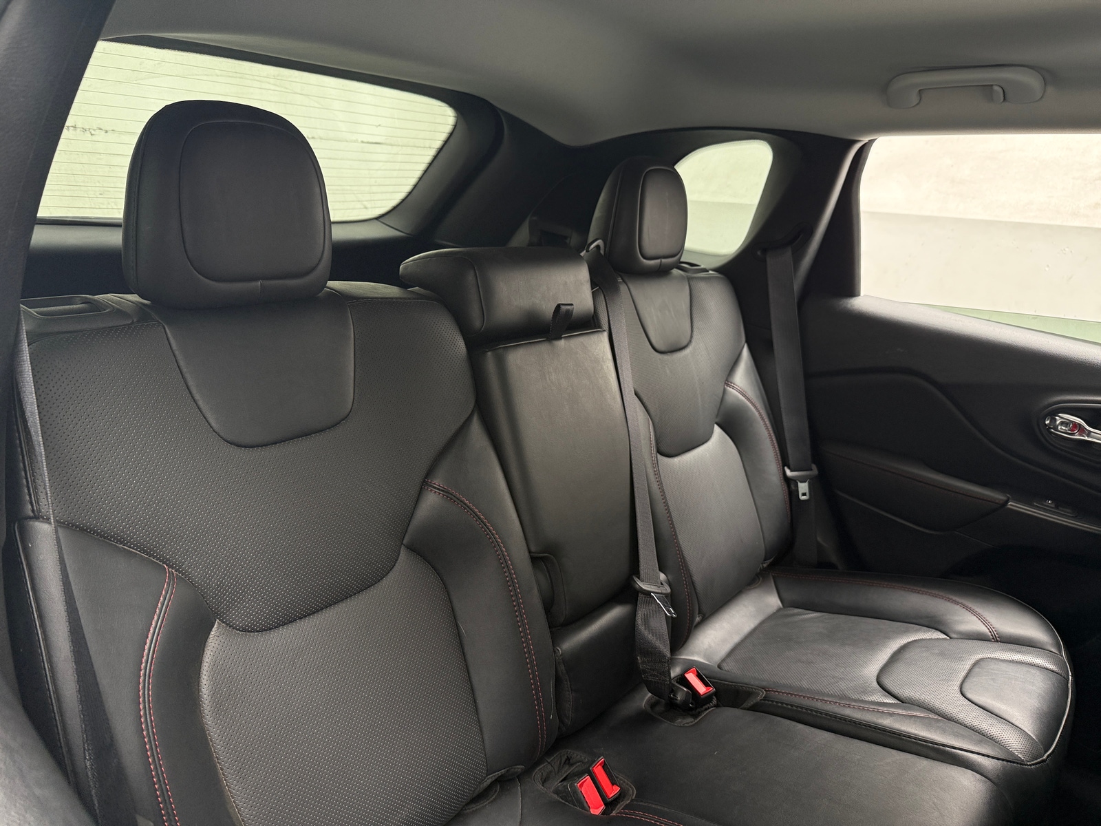 Thumbnail: 2022 Jeep Cherokee - 5