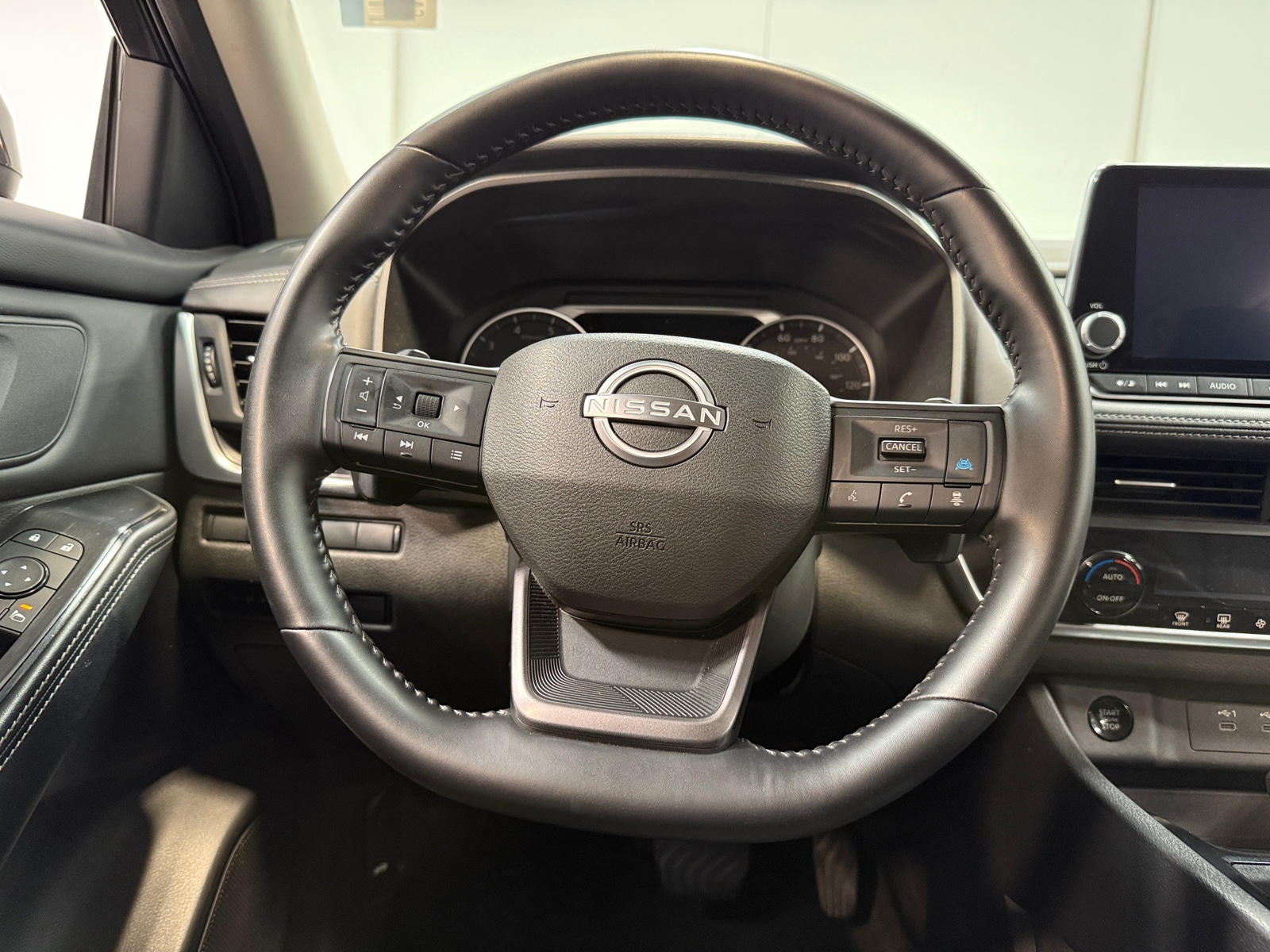 Thumbnail: 2025 Nissan Rogue - 5