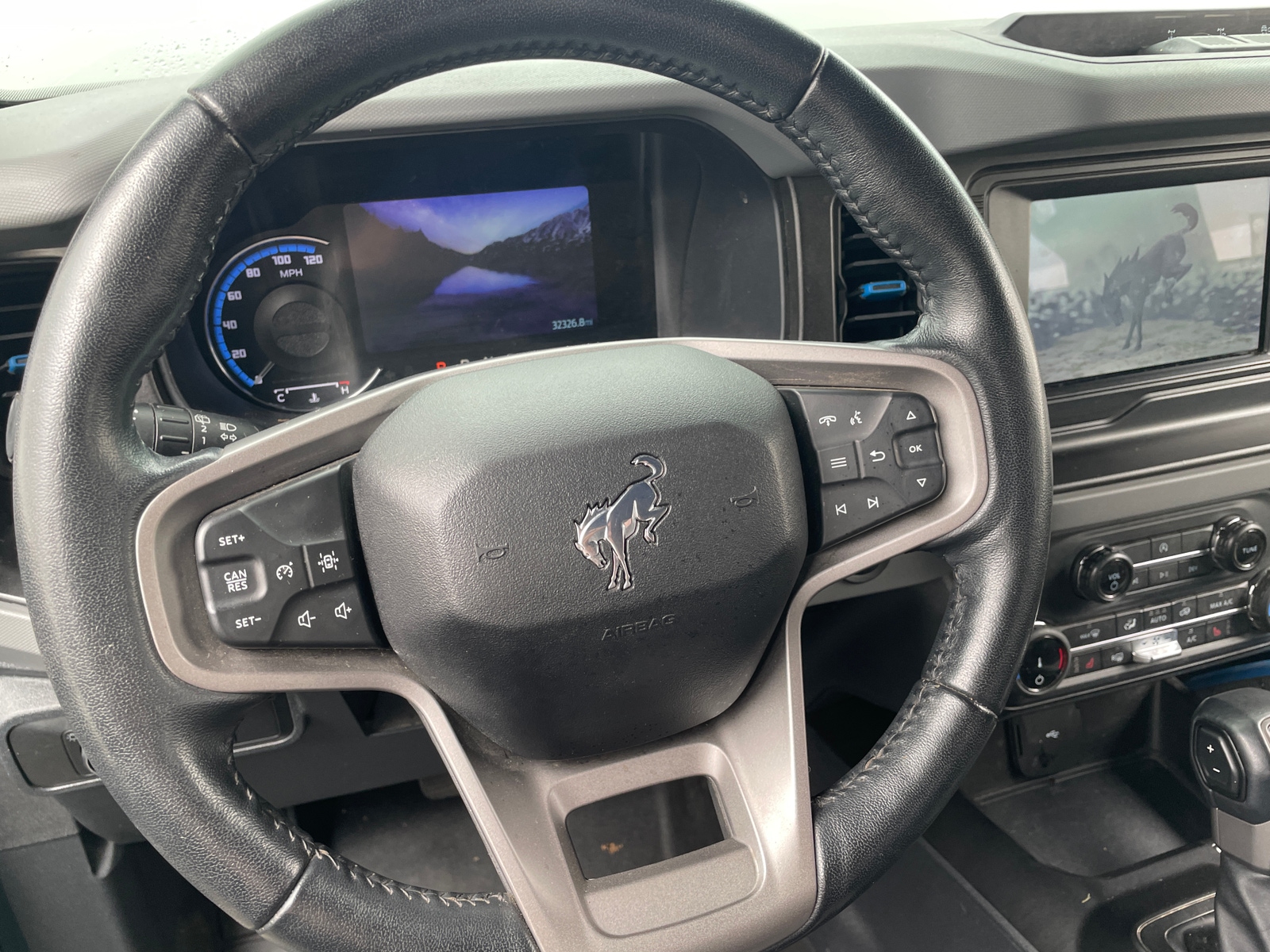 Thumbnail: 2022 Ford Bronco - 5