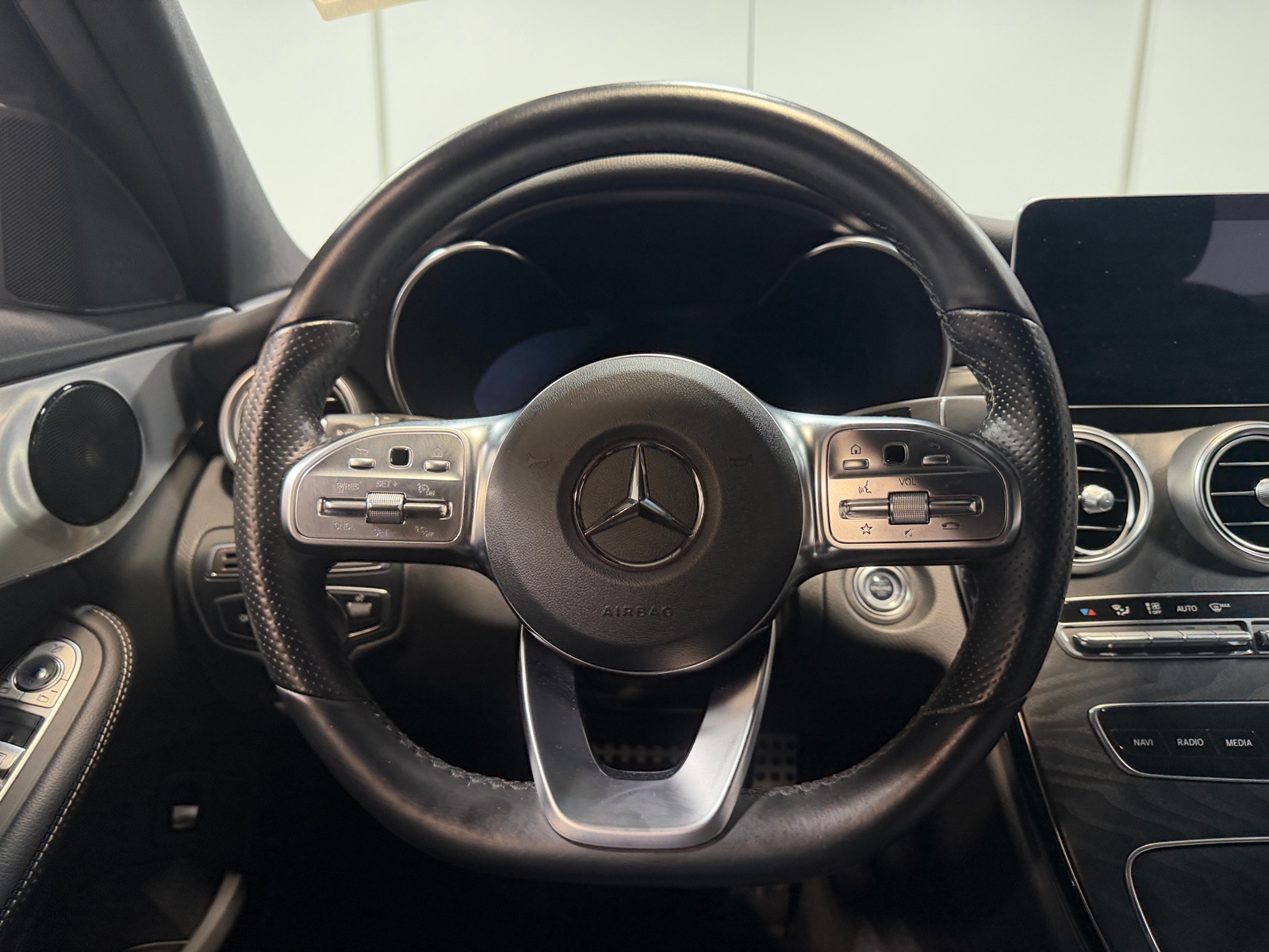Thumbnail: 2021 Mercedes-Benz C-Class - 4