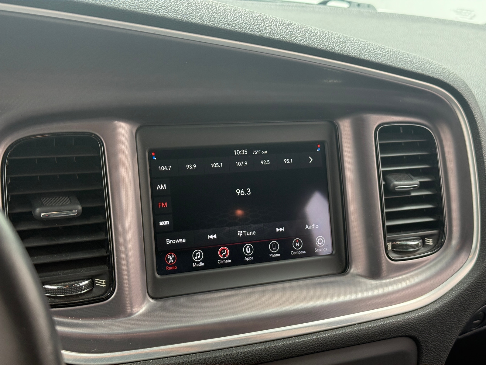 Thumbnail: 2019 Dodge Charger - 4