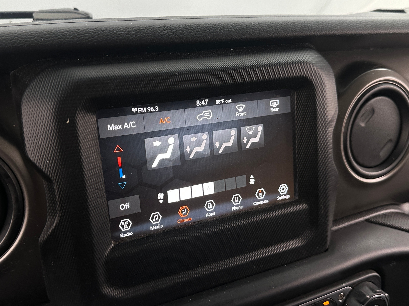Thumbnail: 2022 Jeep Wrangler - 4