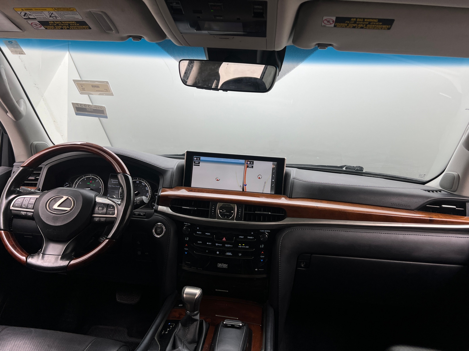 Thumbnail: 2018 Lexus LX - 2