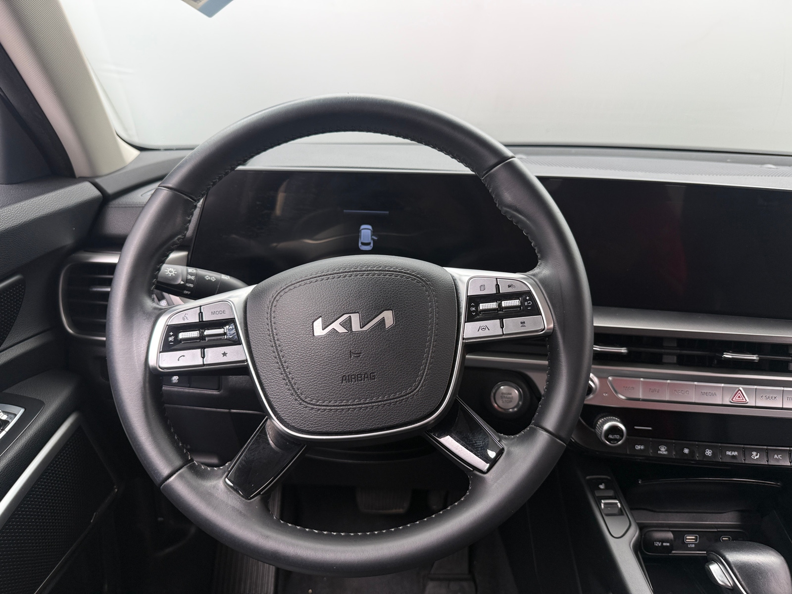 Thumbnail: 2023 Kia Telluride - 4