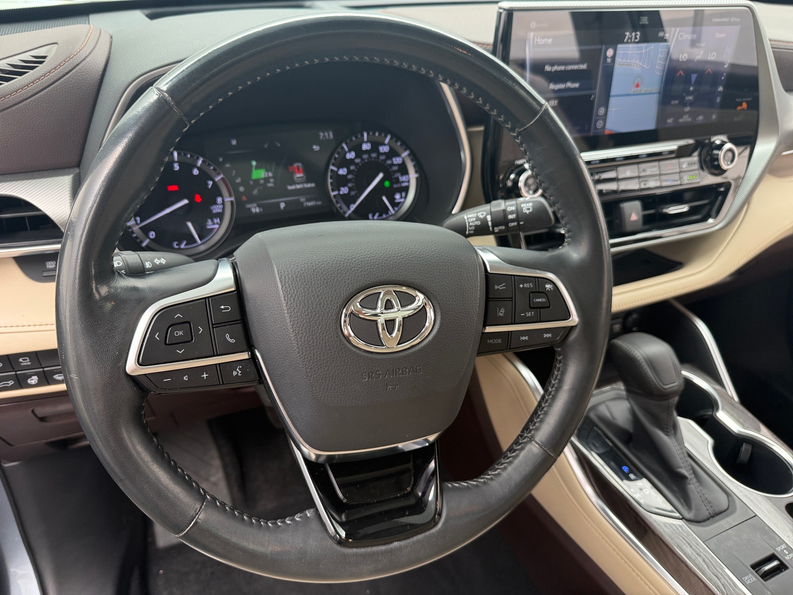 Thumbnail: 2020 Toyota Highlander - 4