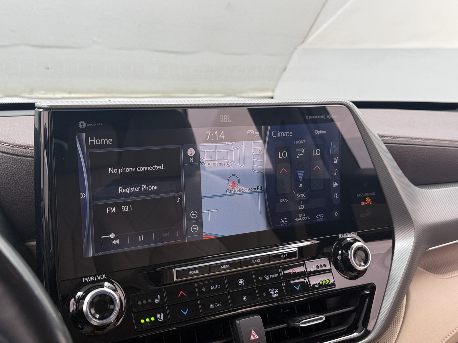 Thumbnail: 2020 Toyota Highlander - 3